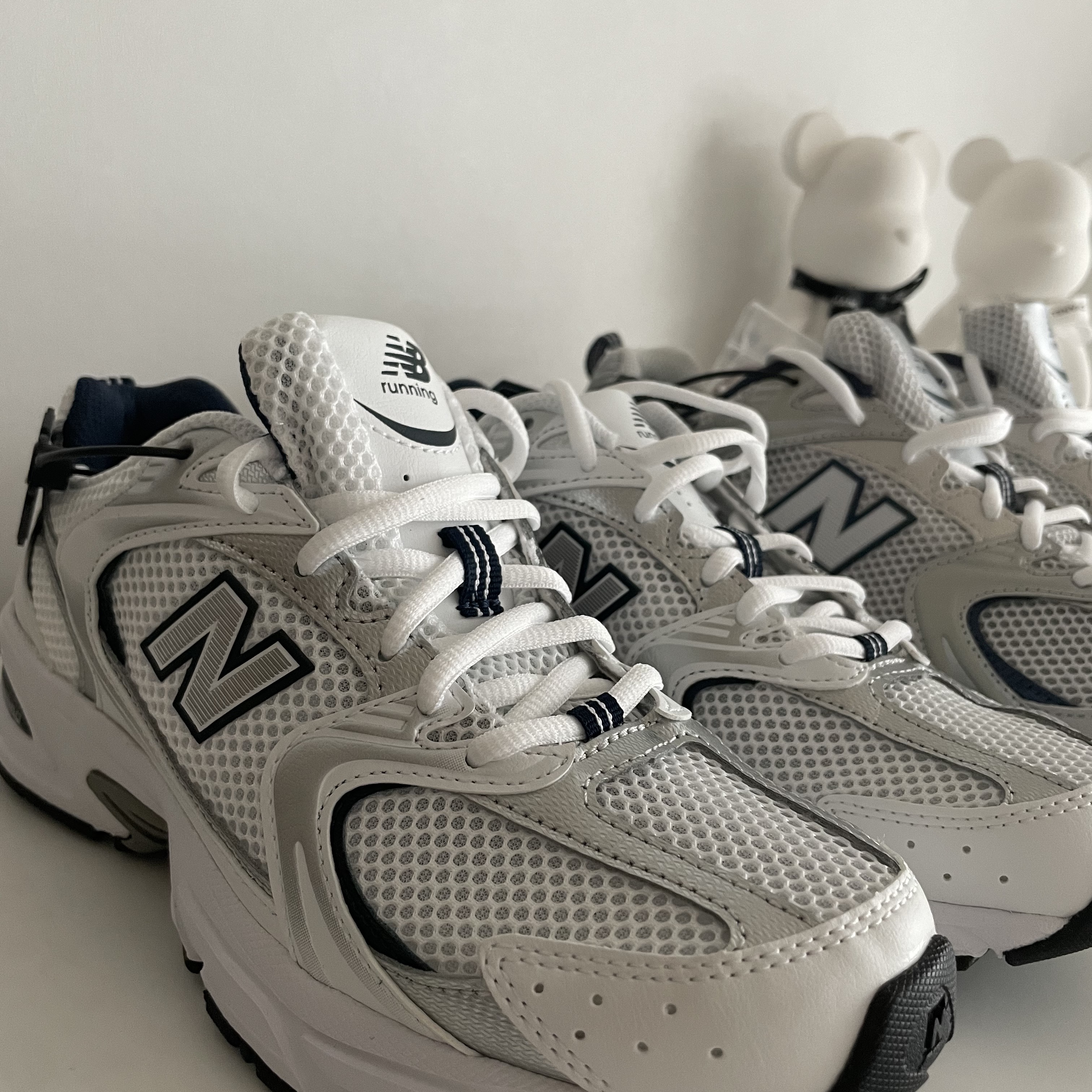 New Balance 530 White 착용 스타일 - 2