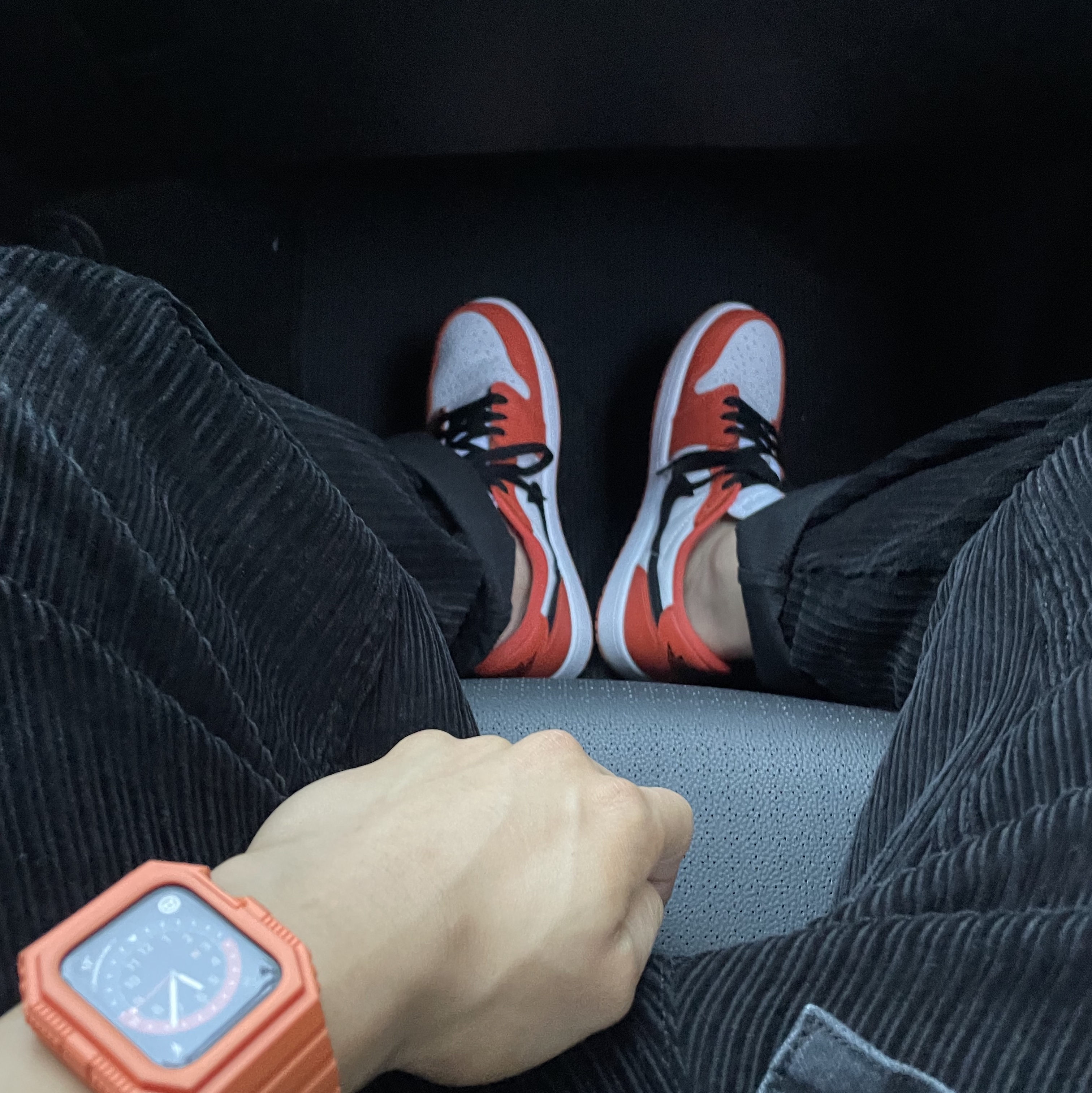 Jordan 1 Low OG Starfish 착용 스타일 - 2