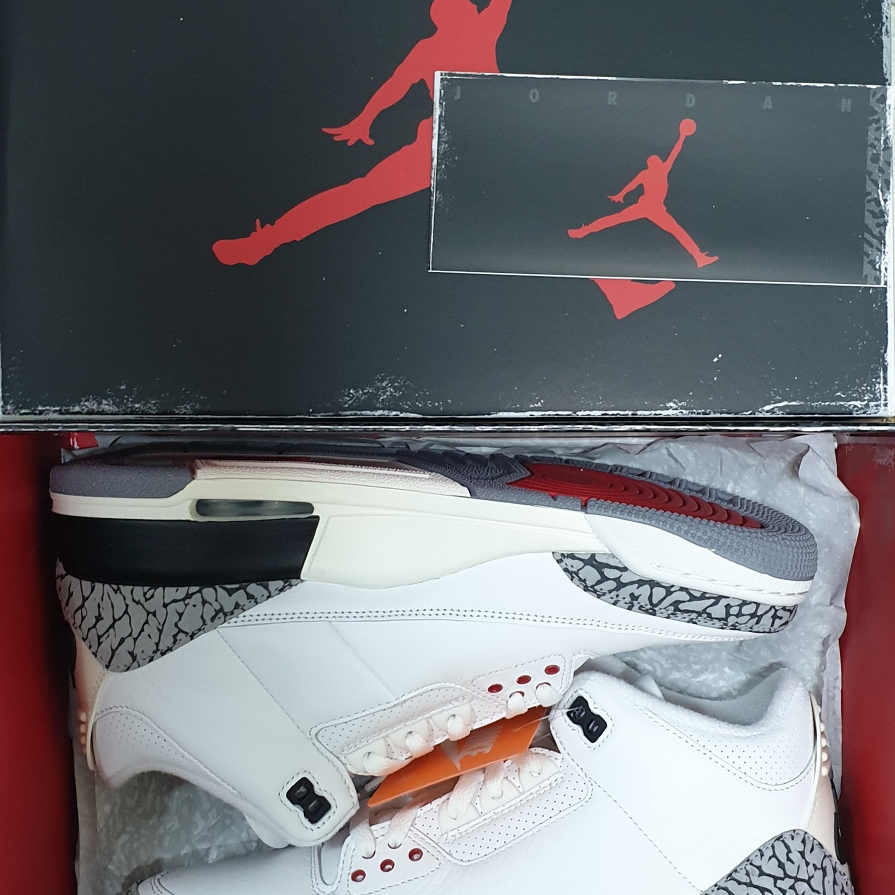Jordan 3 Retro White Cement Reimagined 착용 스타일