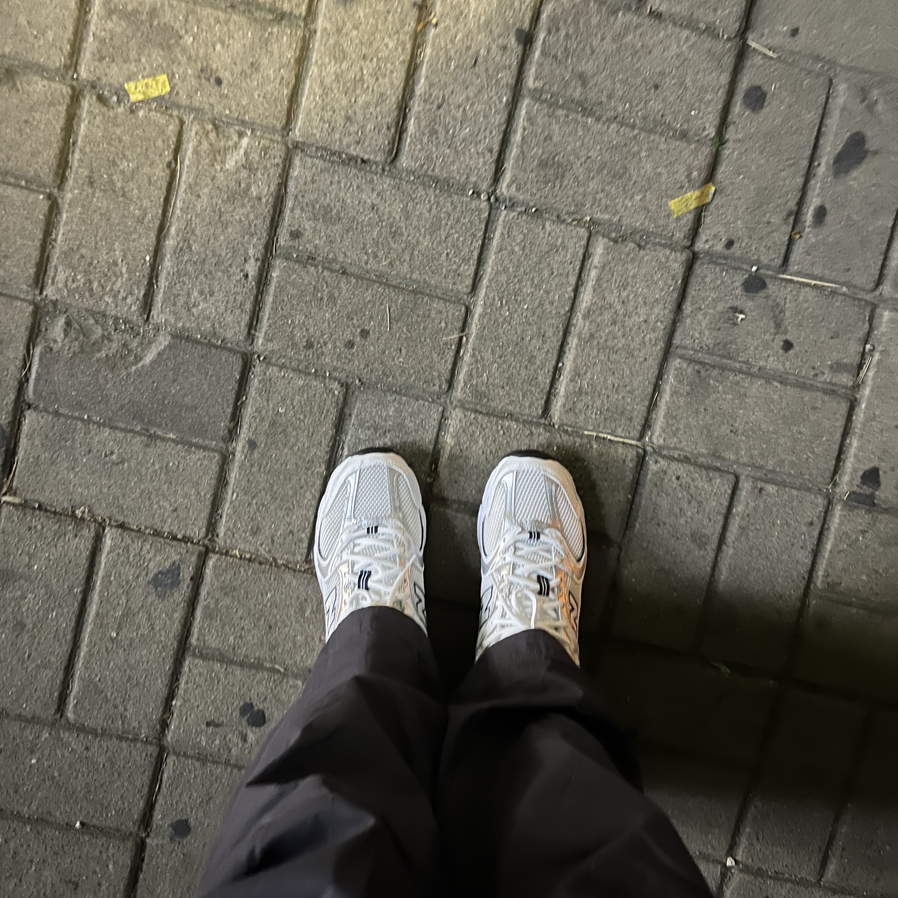 New Balance 530 White 착용 스타일