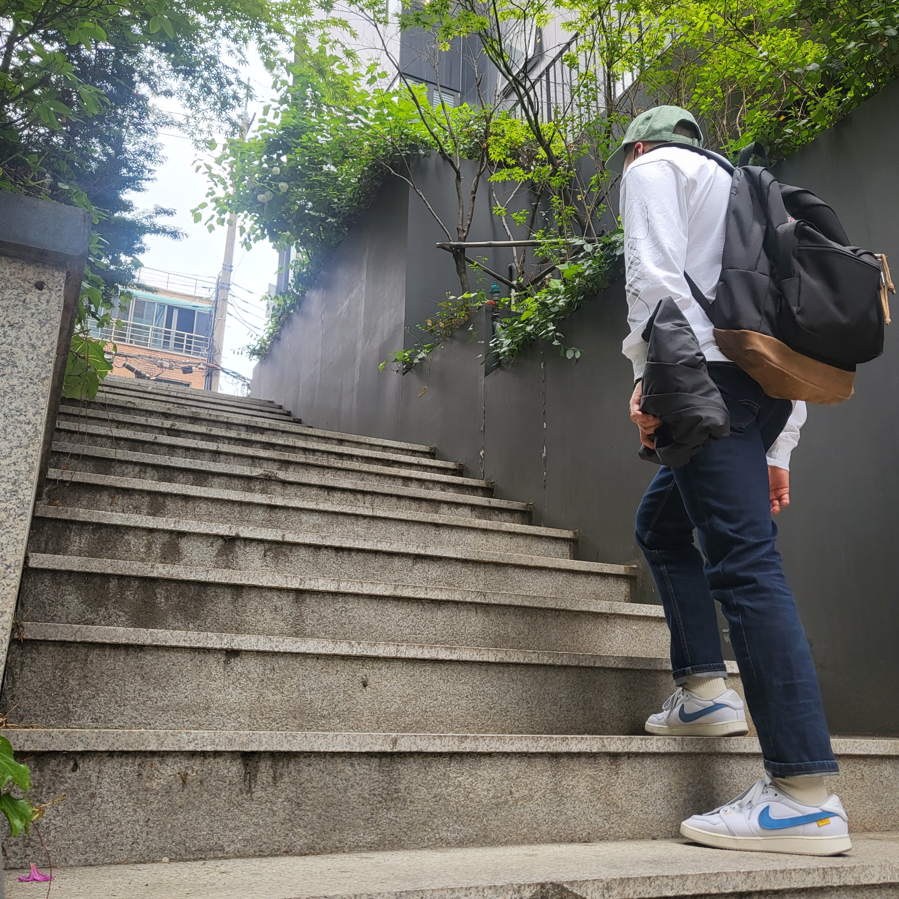 Supreme Pigment Print S Logo 6-Panel Light Sage - 22FW, Jordan 1 x Union KO Low White 착용 스타일