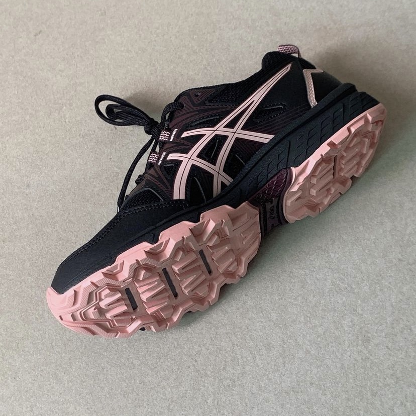 (W) Asics Gel-Venture 8 Black Frosted Rose 착용 스타일 - 3