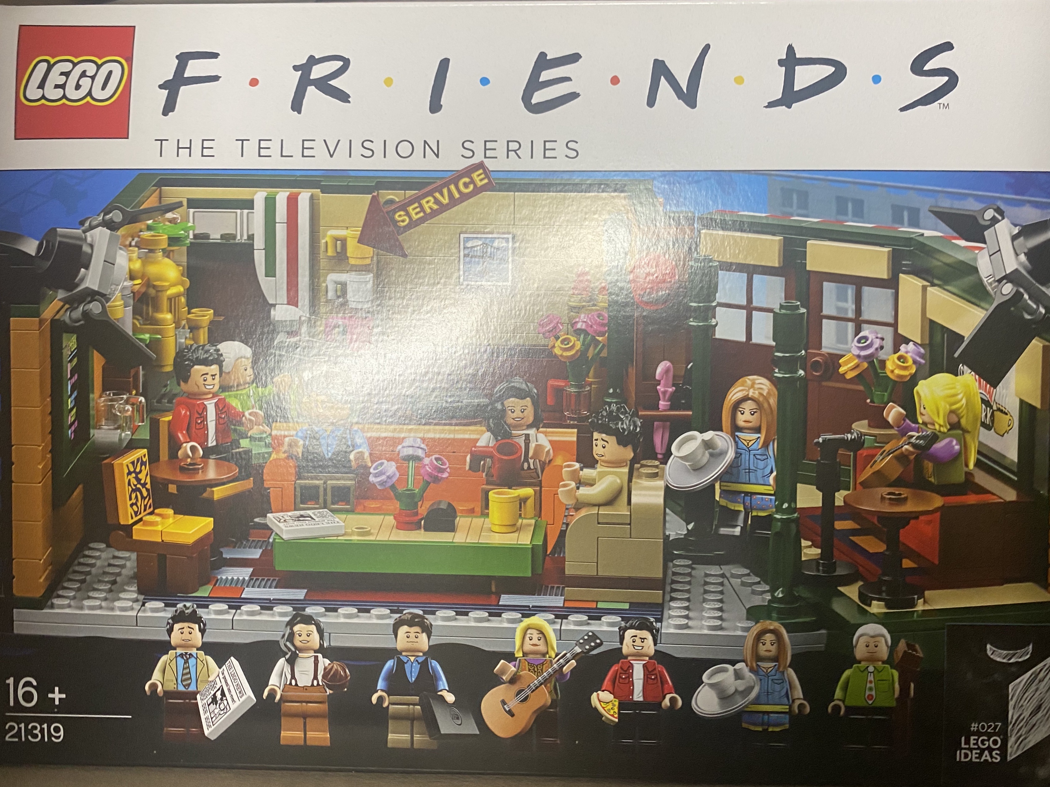 Lego Central Perk 착용 스타일