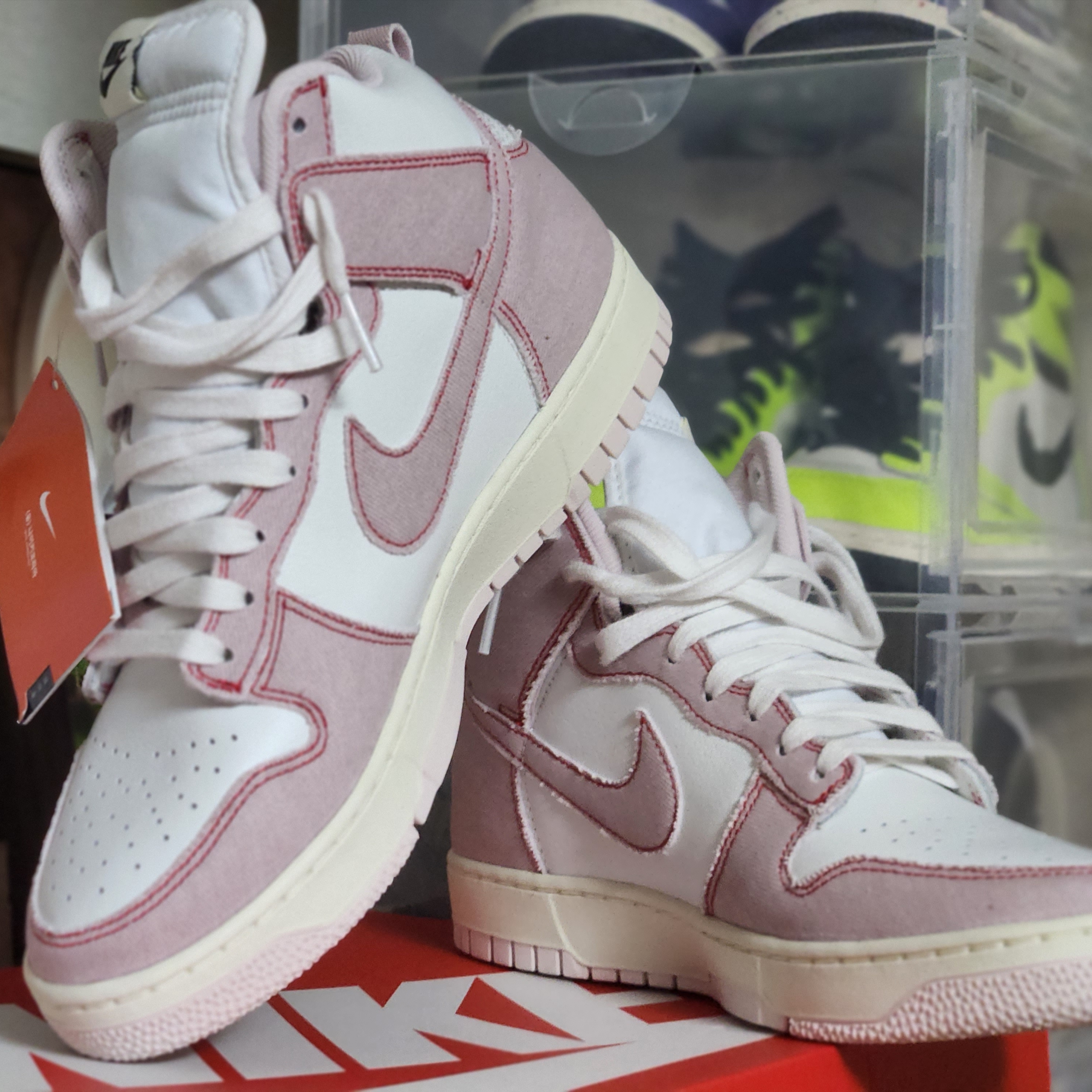 Nike Dunk High 1985 Barely Rose 착용 스타일