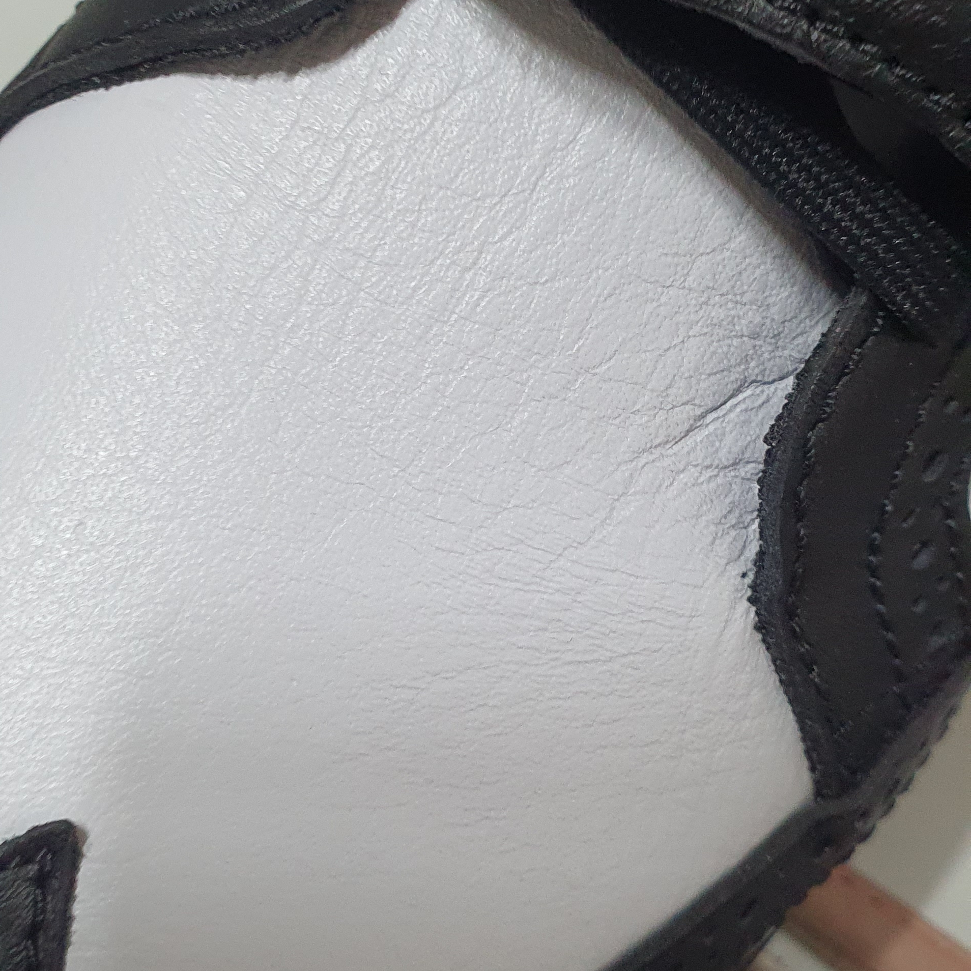 Nike x Peaceminusone Kwondo1 Black and White 착용 스타일 - 1