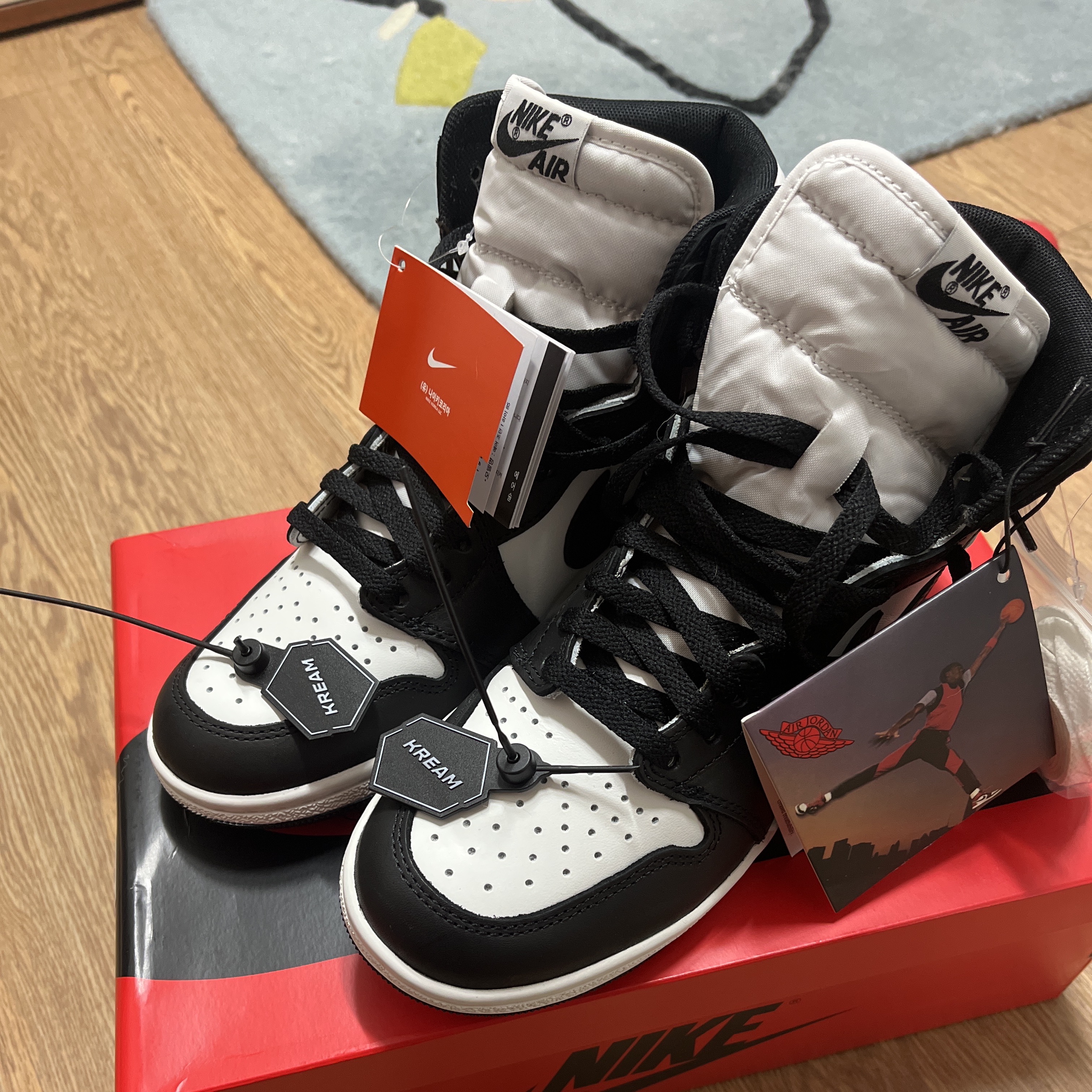 Jordan 1 High 85 Black White 착용 스타일