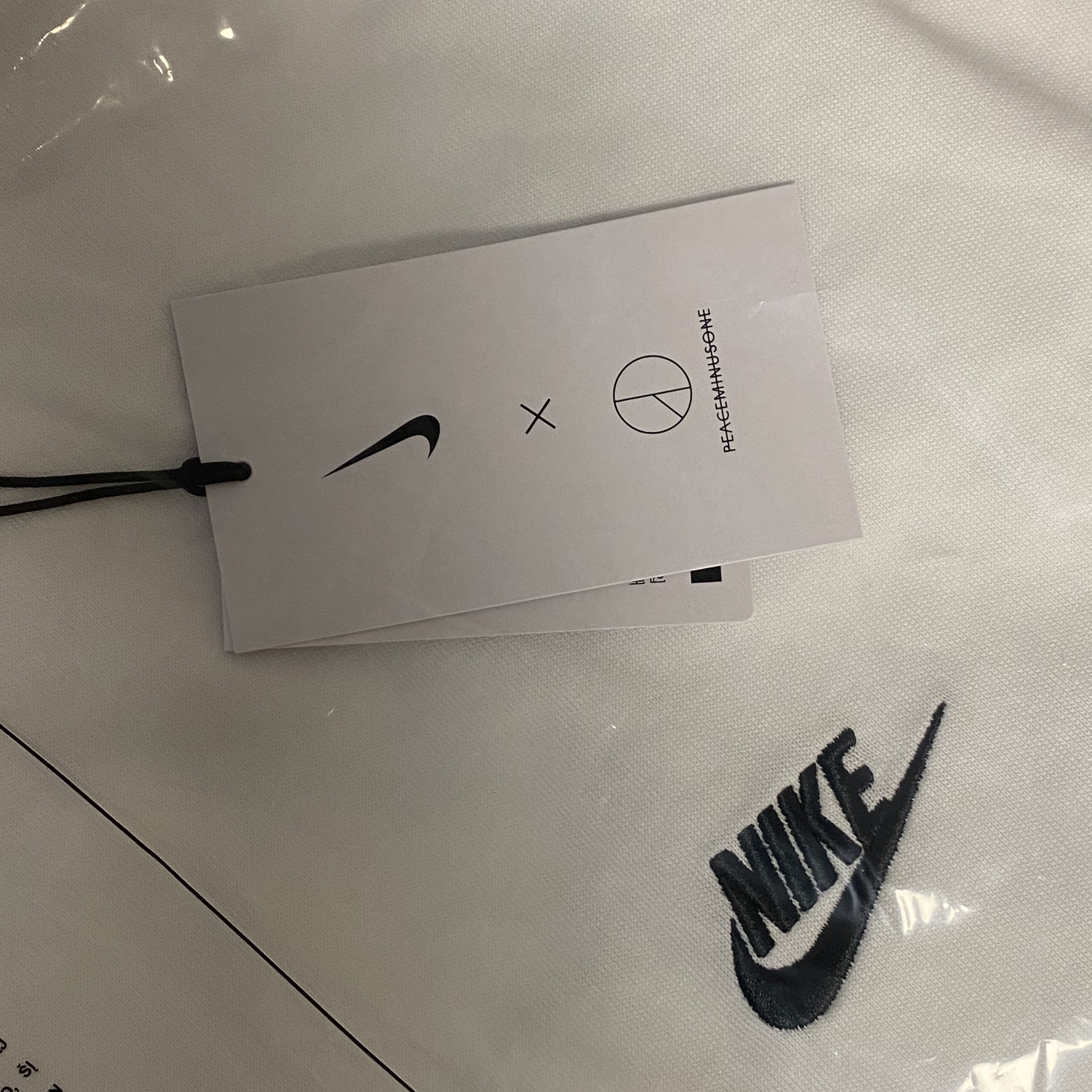 Nike x Peaceminusone LS T-Shirt White (DR0098-100) 착용 스타일