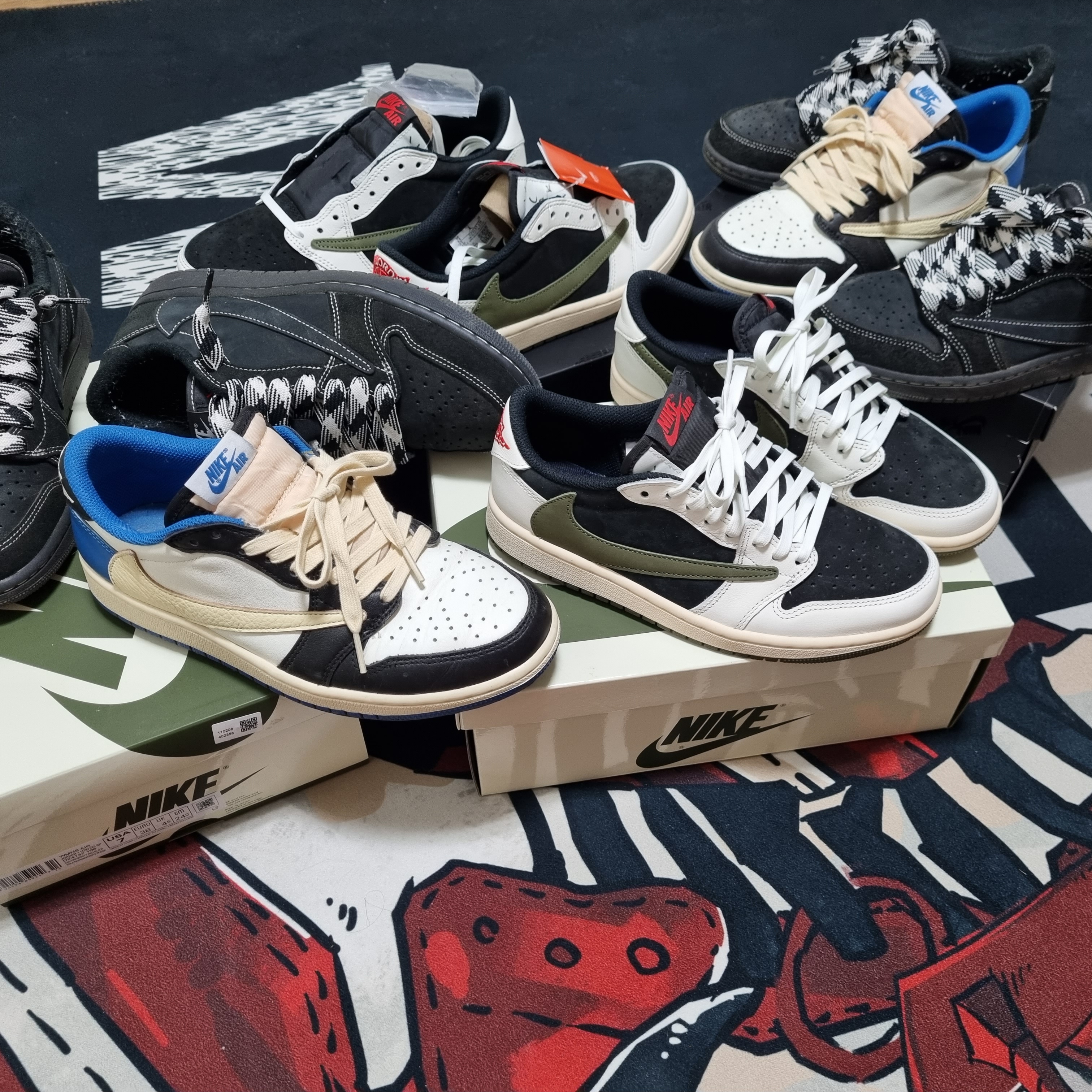 (W) Jordan 1 x Travis Scott Retro Low OG SP Medium Olive, Jordan 1 x Travis Scott Retro Low OG SP Black Phantom 착용 스타일
