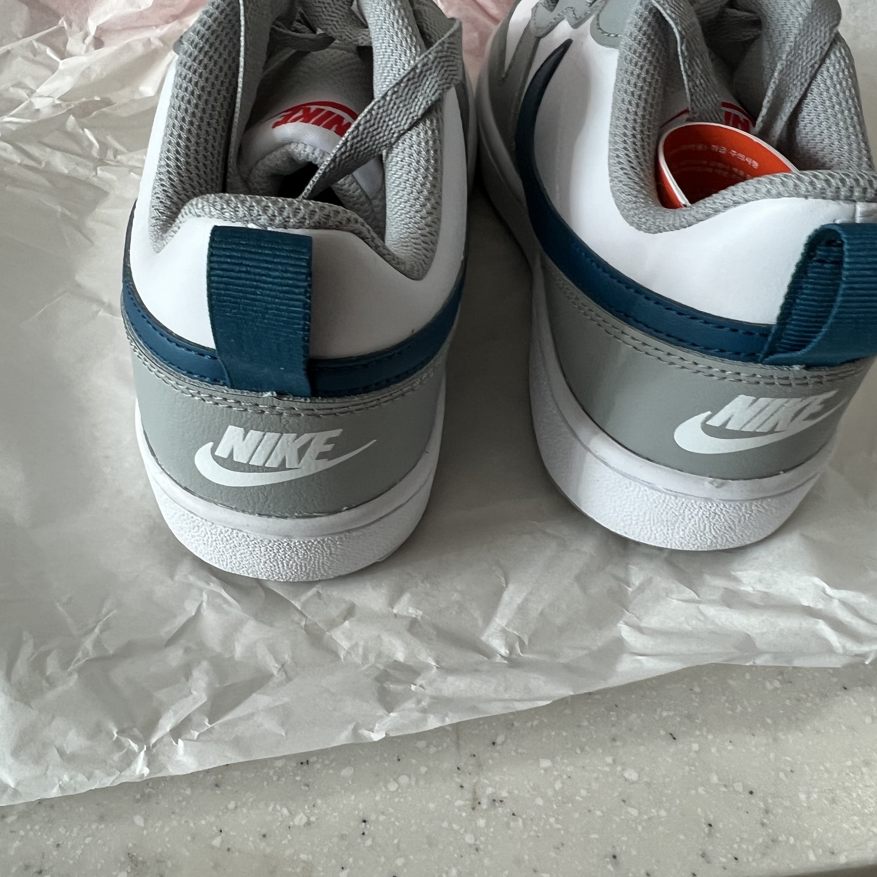 (GS) Nike Court Borough Low 2 Light Smoke Grey 착용 스타일
