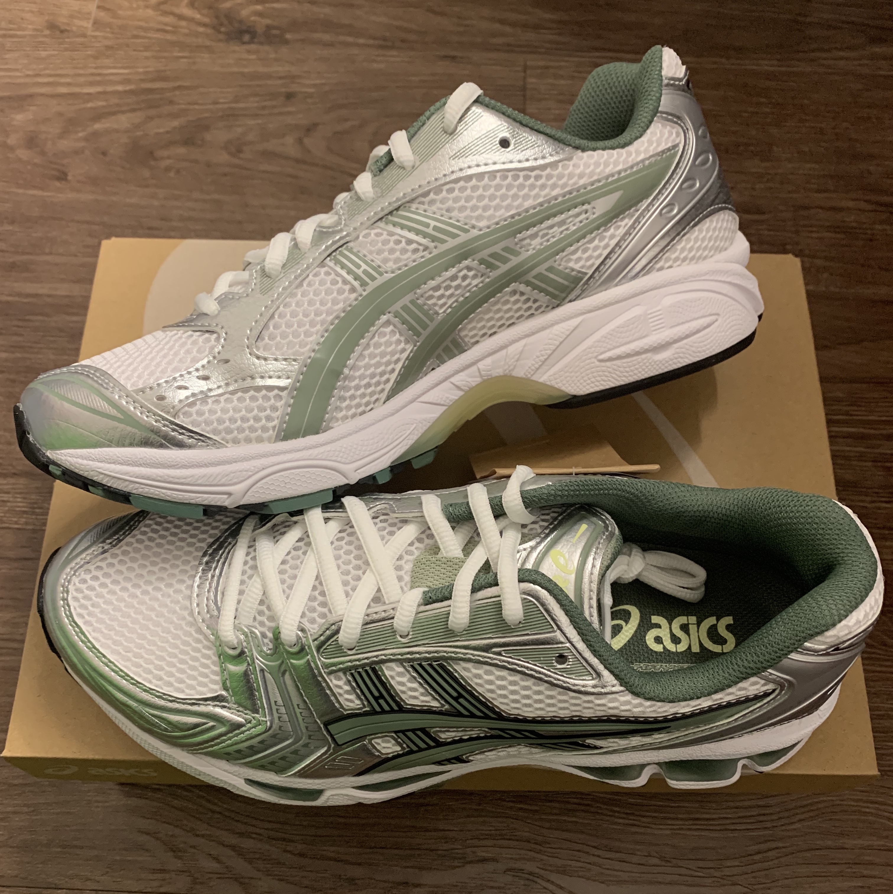 Asics Gel-Kayano 14 White Slate Grey 착용 스타일