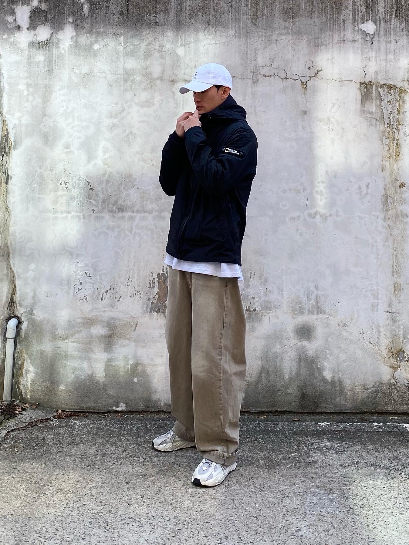 Adidas Yeezy Boost 700 V2 Static 2018 착용 스타일 - 3