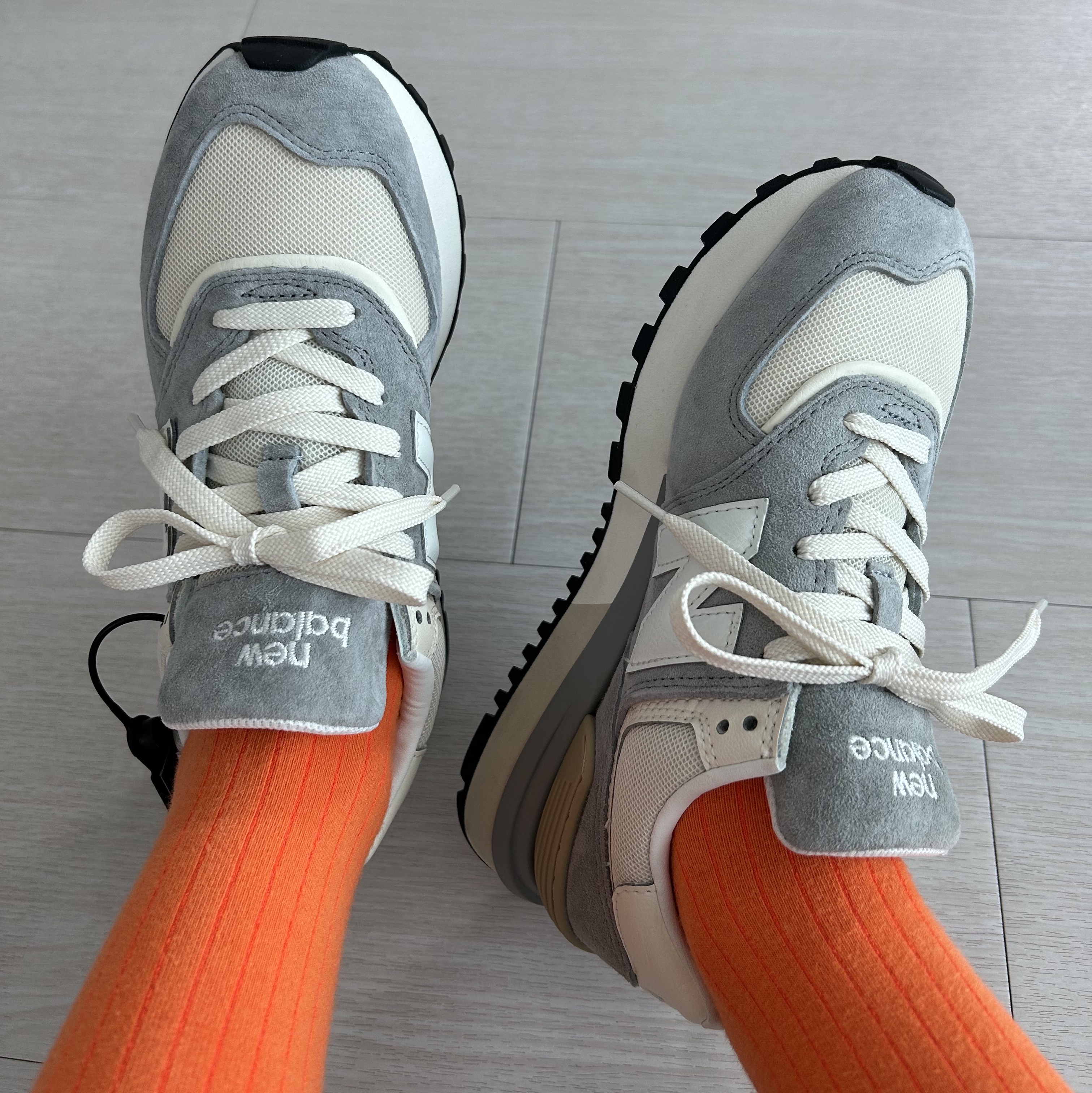 New Balance 574 Legacy Team Away Grey 착용 스타일