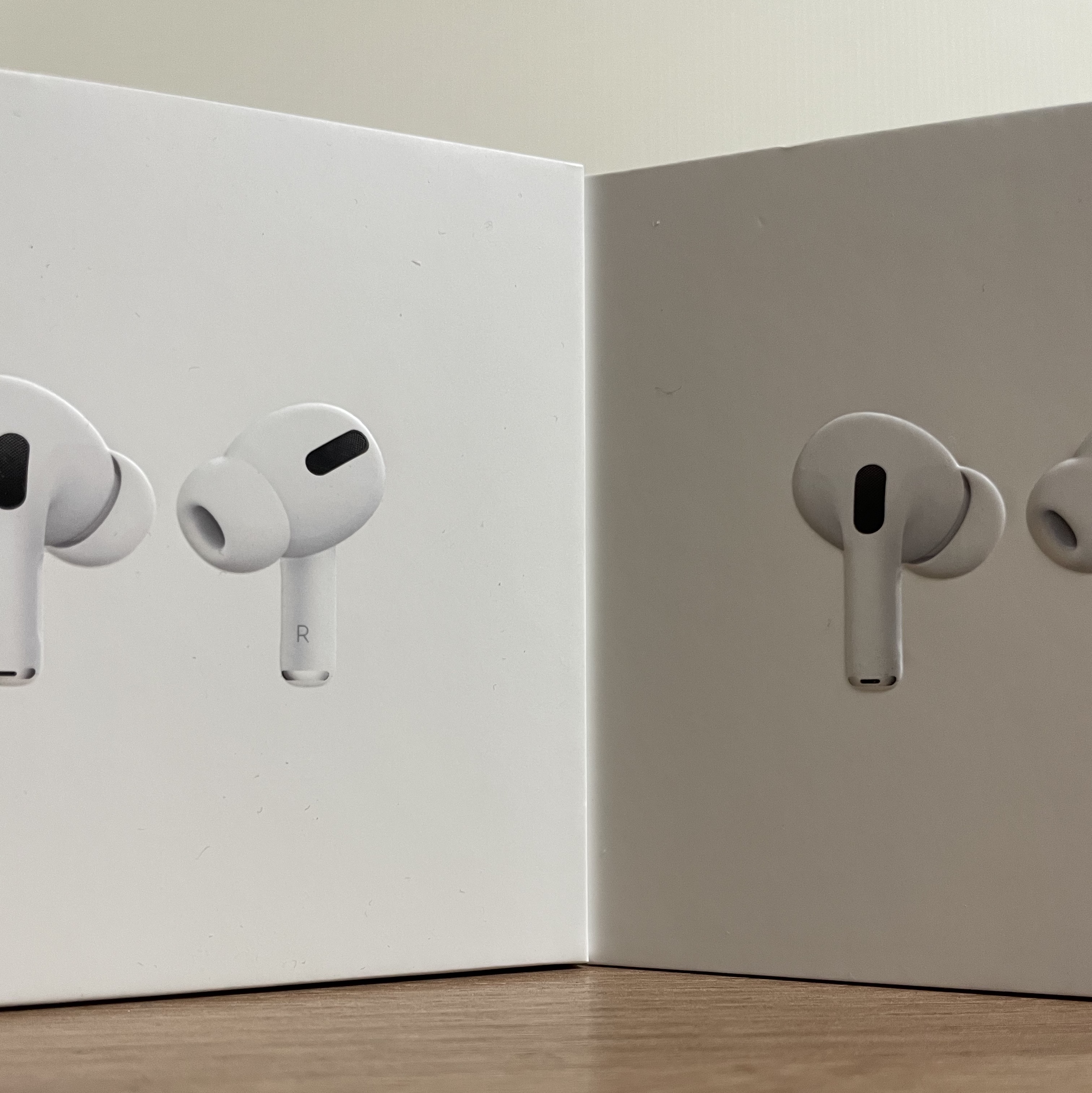 Apple AirPods Pro with MagSafe Charging Case (Korean Ver.) 착용 스타일 - 2