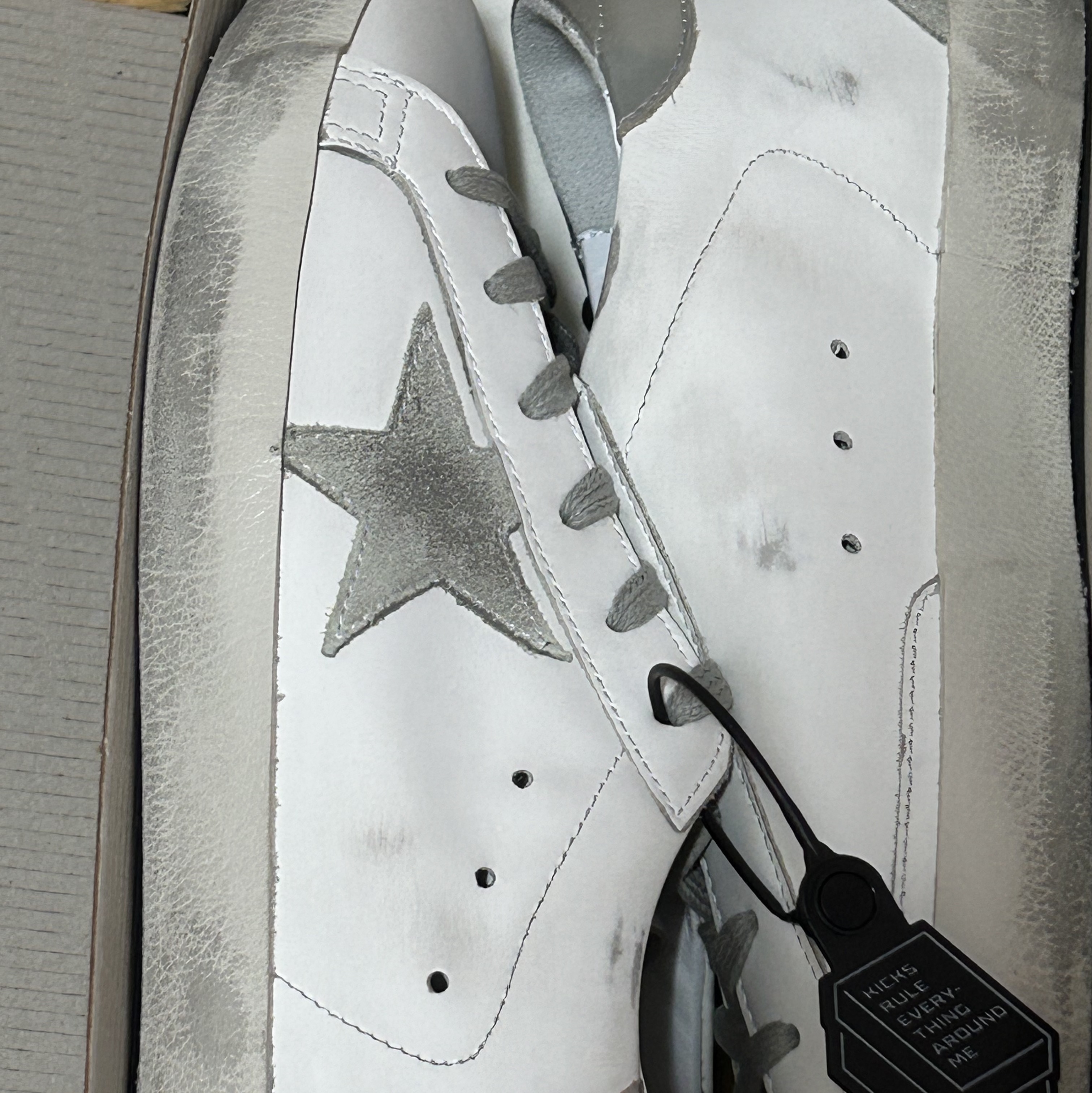 (W) Golden Goose Superstar White Silver Heel Tab Sneakers 착용 스타일