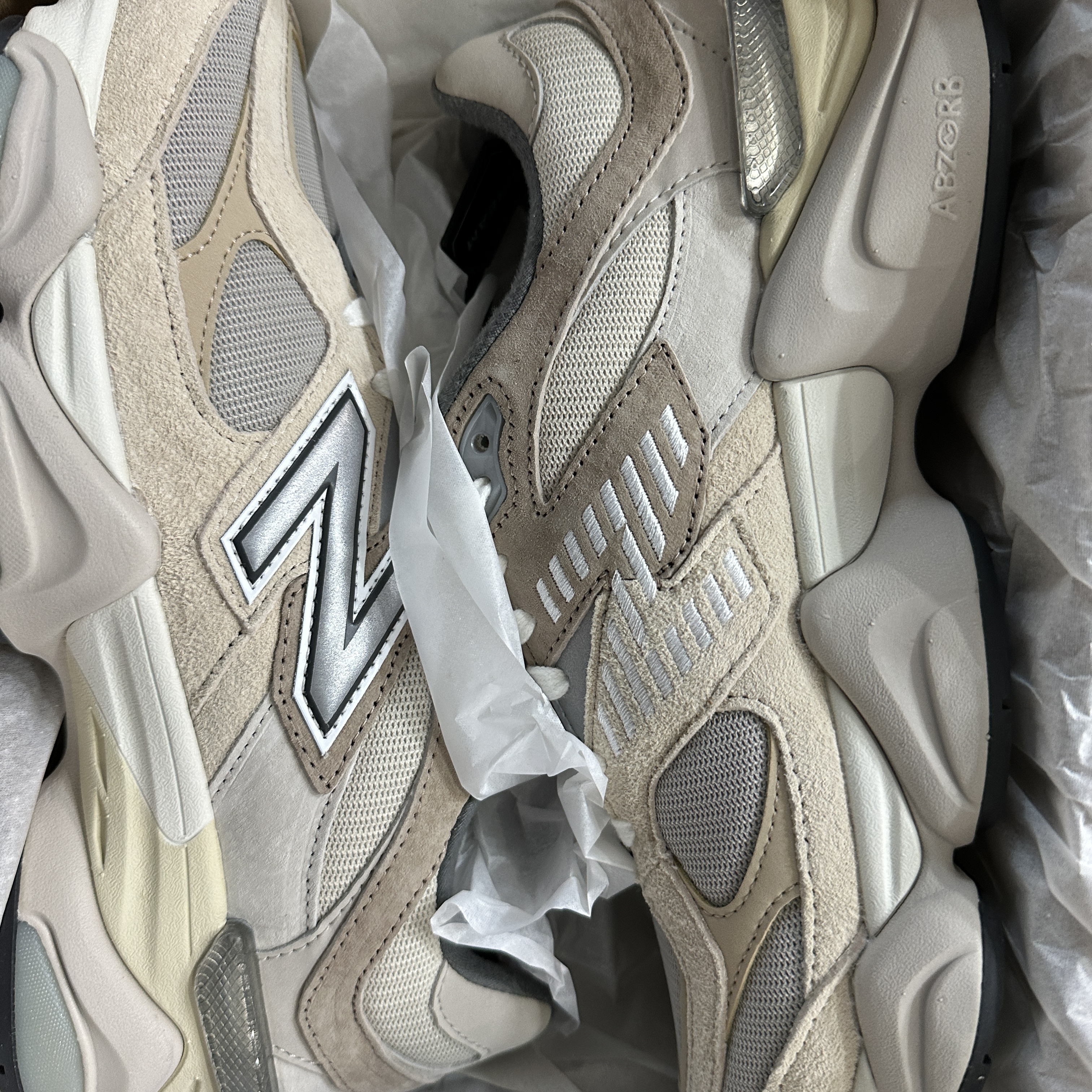 New Balance 9060 Sea Salt 착용 스타일 - 4