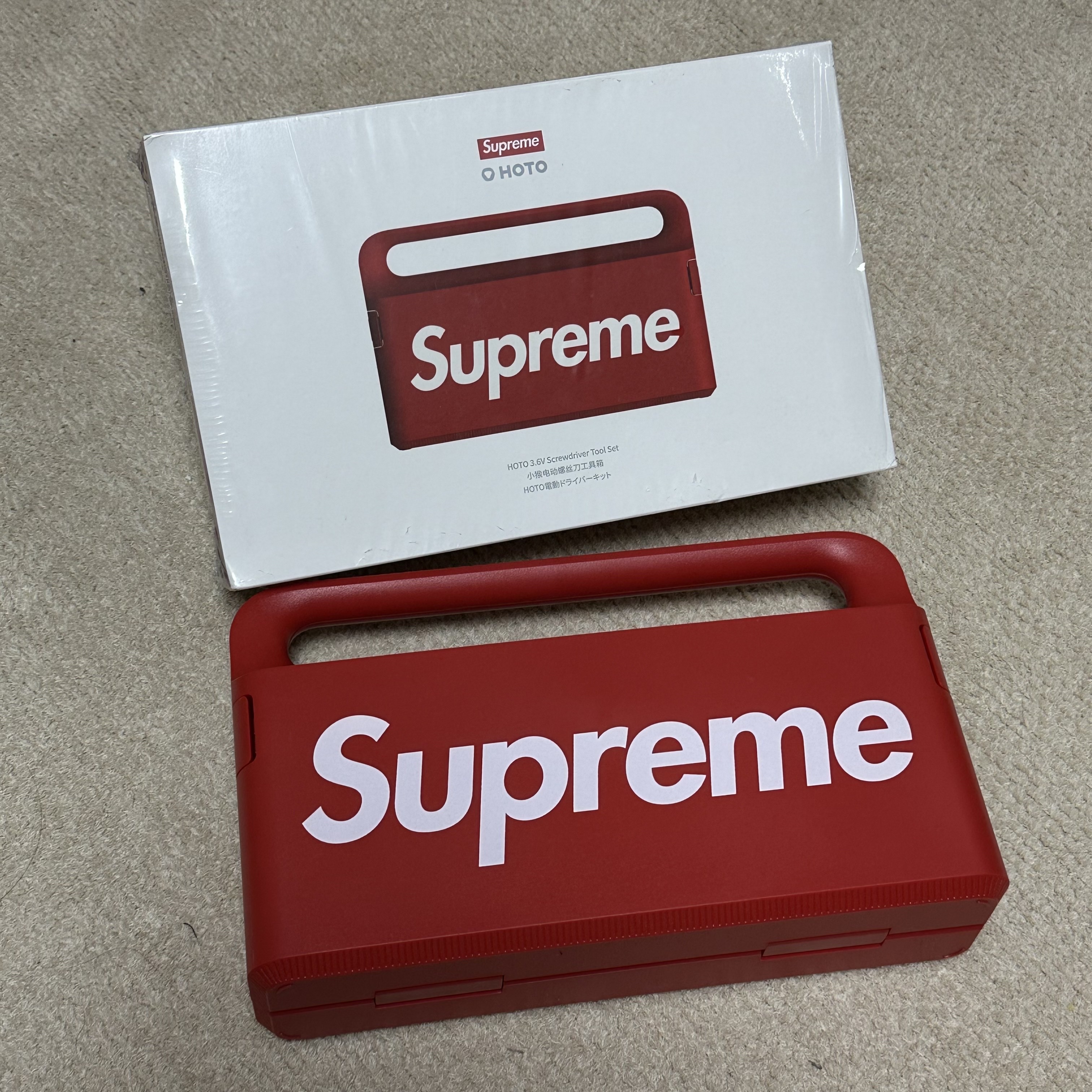 Supreme x Hoto 5-Piece Tool Set Red - 23SS 착용 스타일 - 2