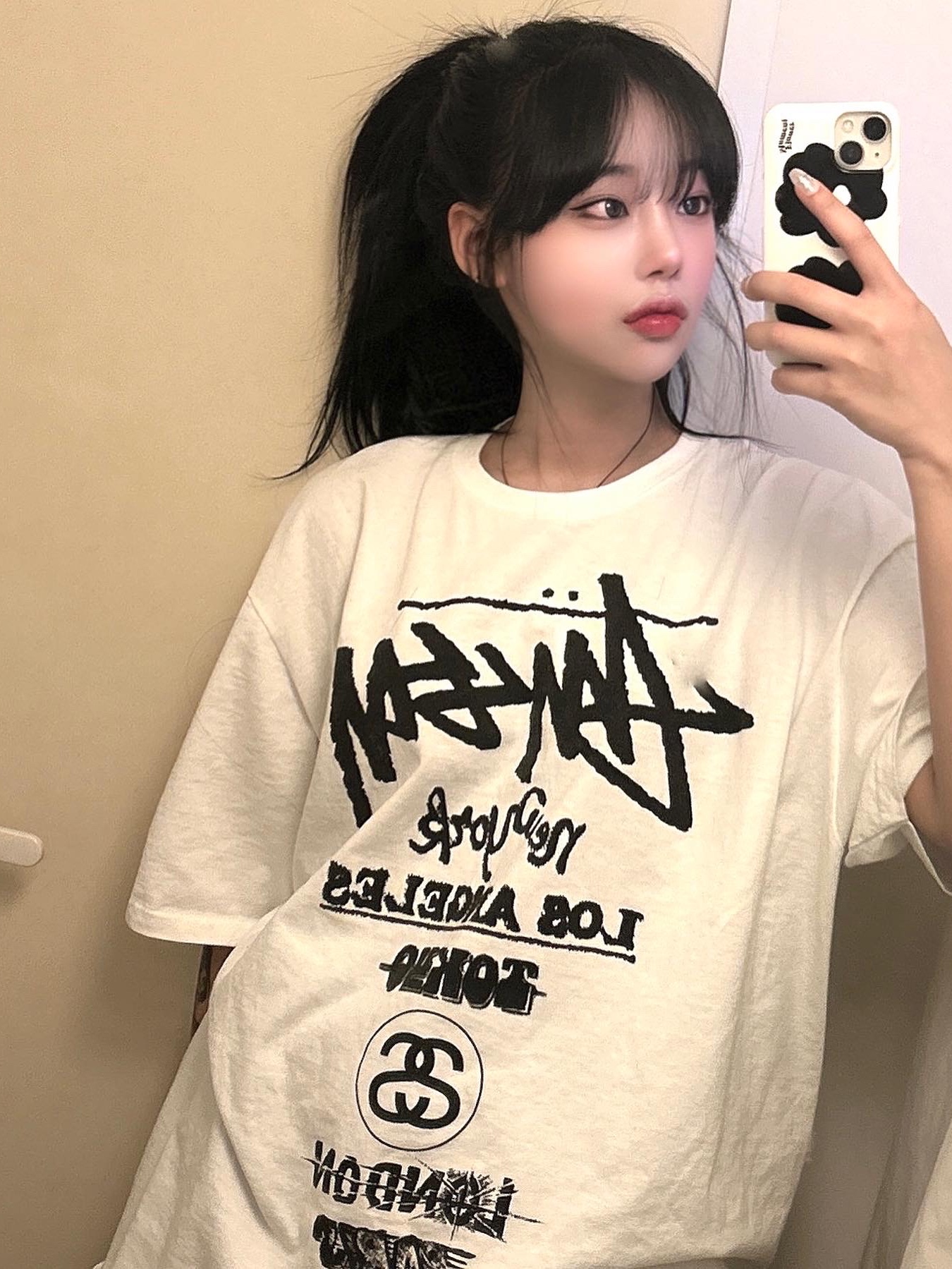 Stussy Tour T-Shirt White 착용 스타일 - 2