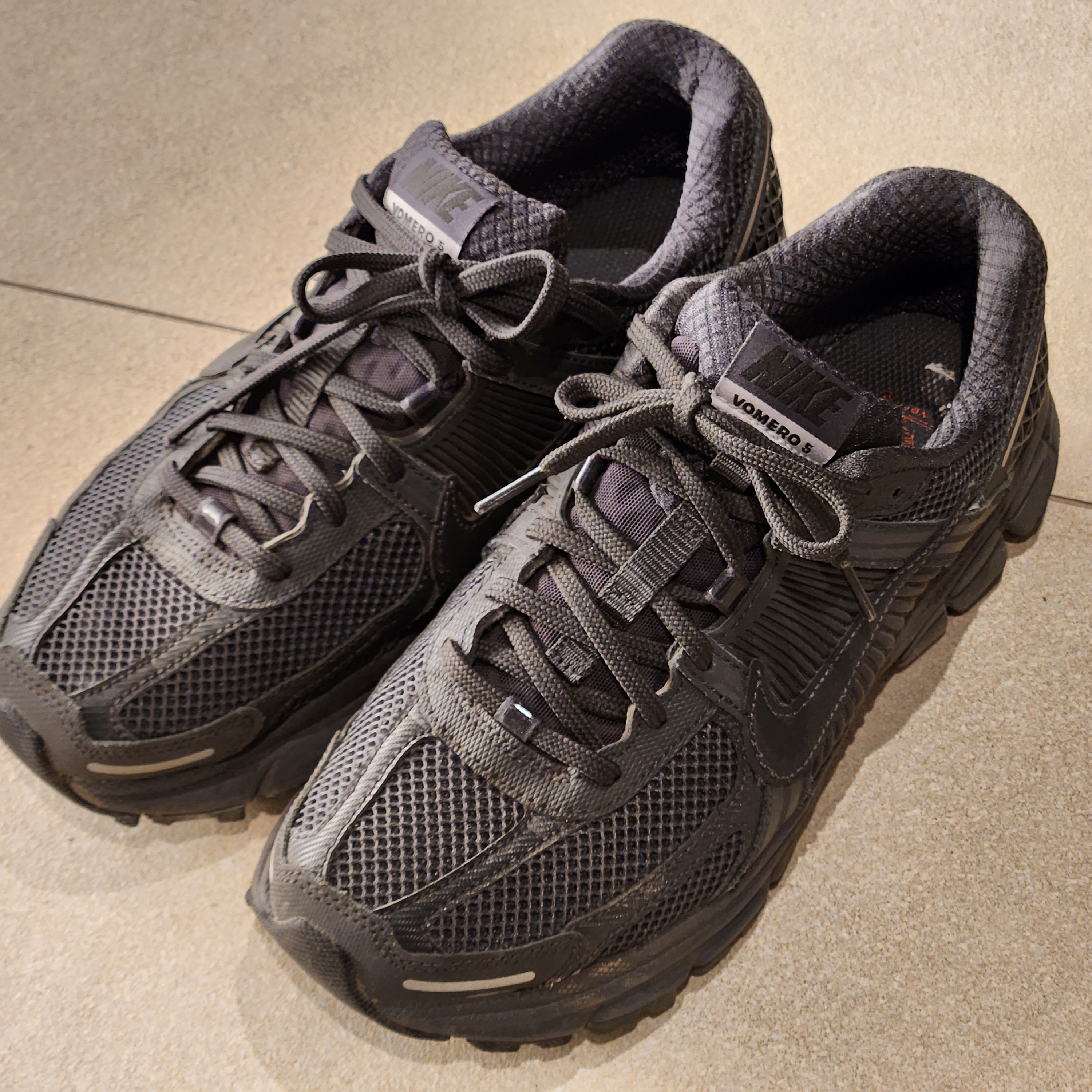 Nike Zoom Vomero 5 SP Anthracite 2023 착용 스타일