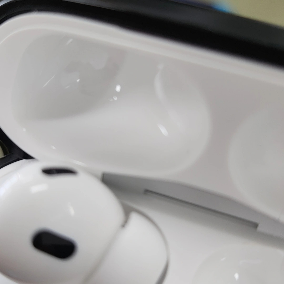 Apple AirPods Pro 2nd Gen (Korean Ver.) 착용 스타일