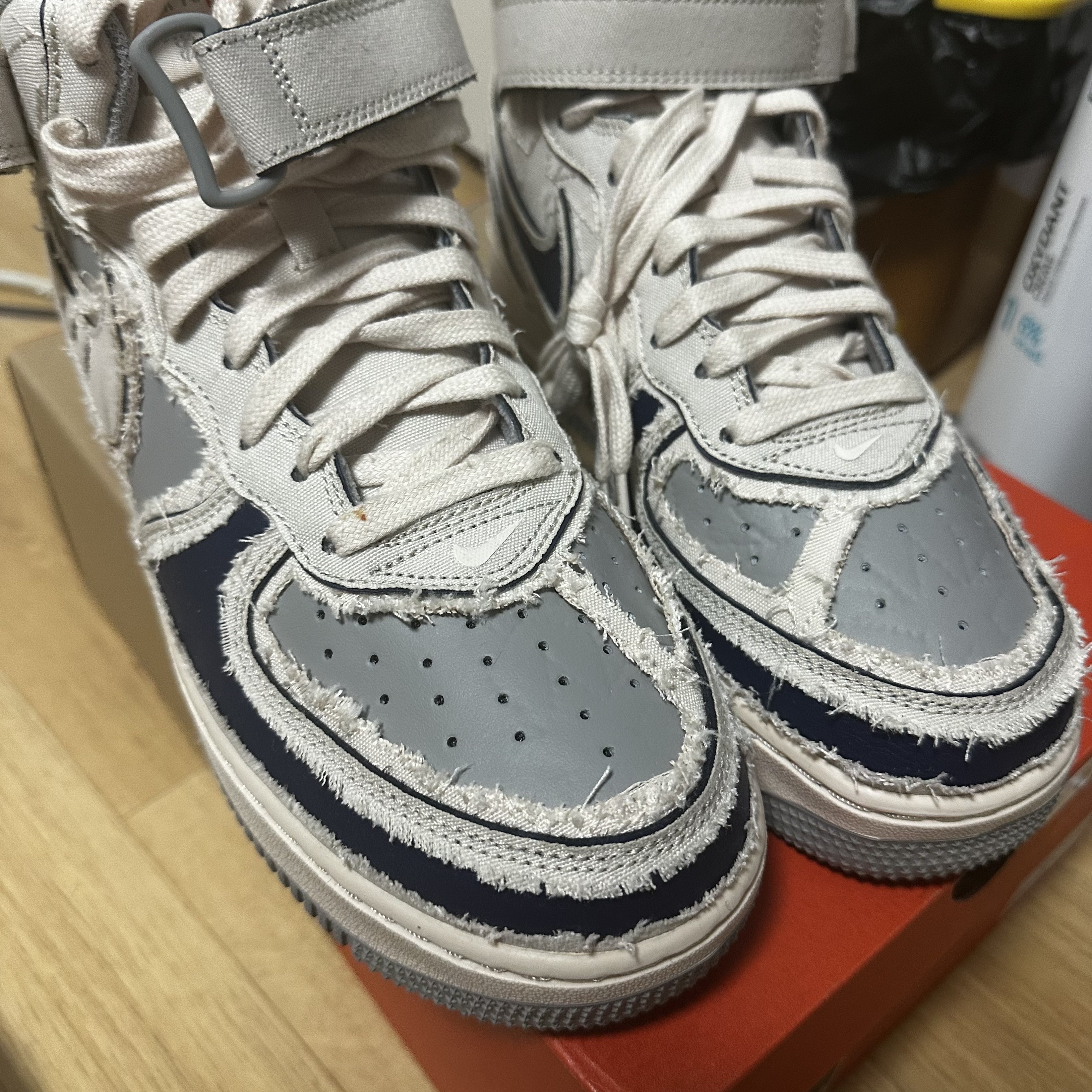 Nike Air Force 1 Mid '07 Pearl White 착용 스타일 - 1