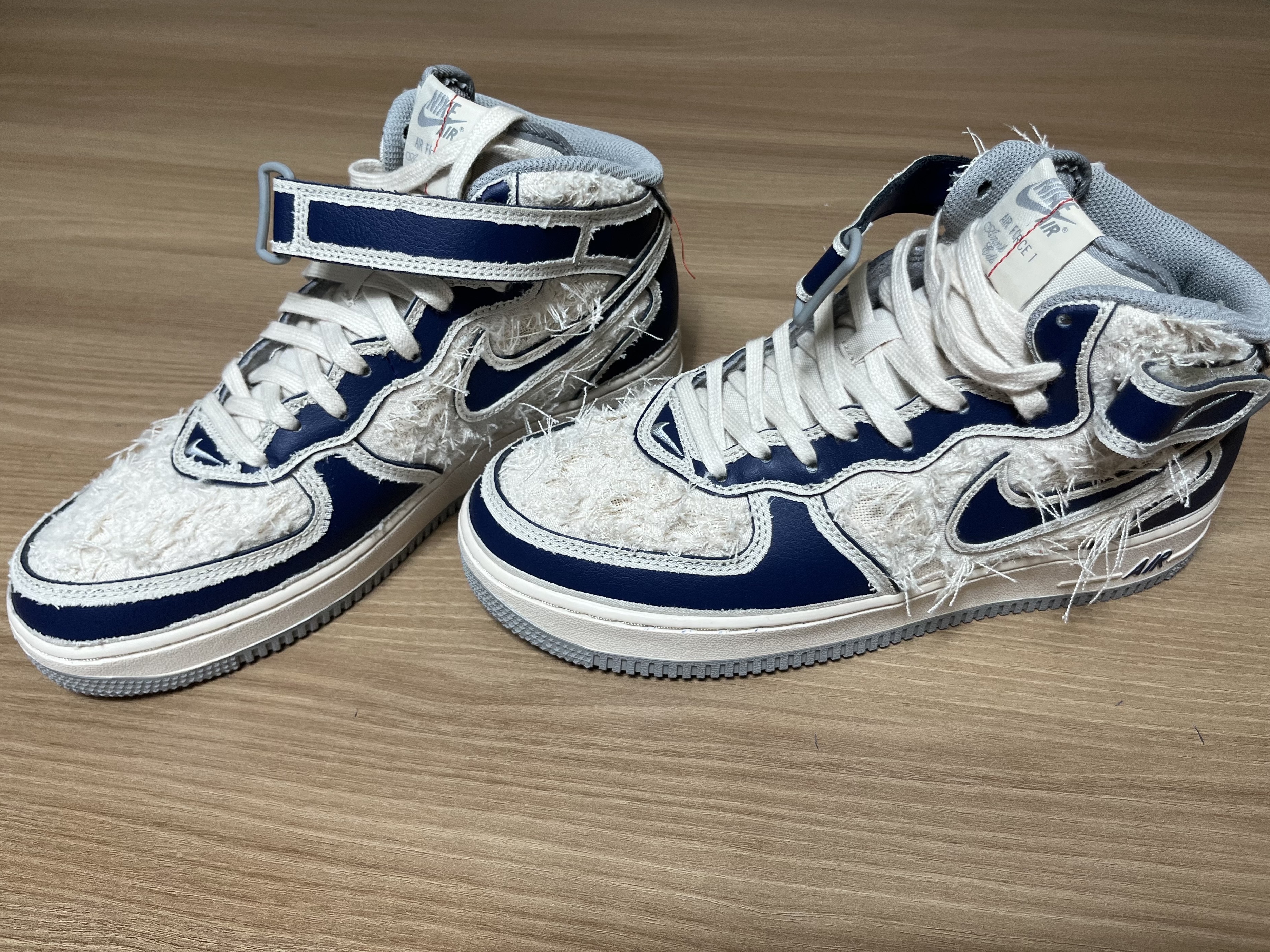 Nike Air Force 1 Mid '07 Pearl White 착용 스타일 - 5