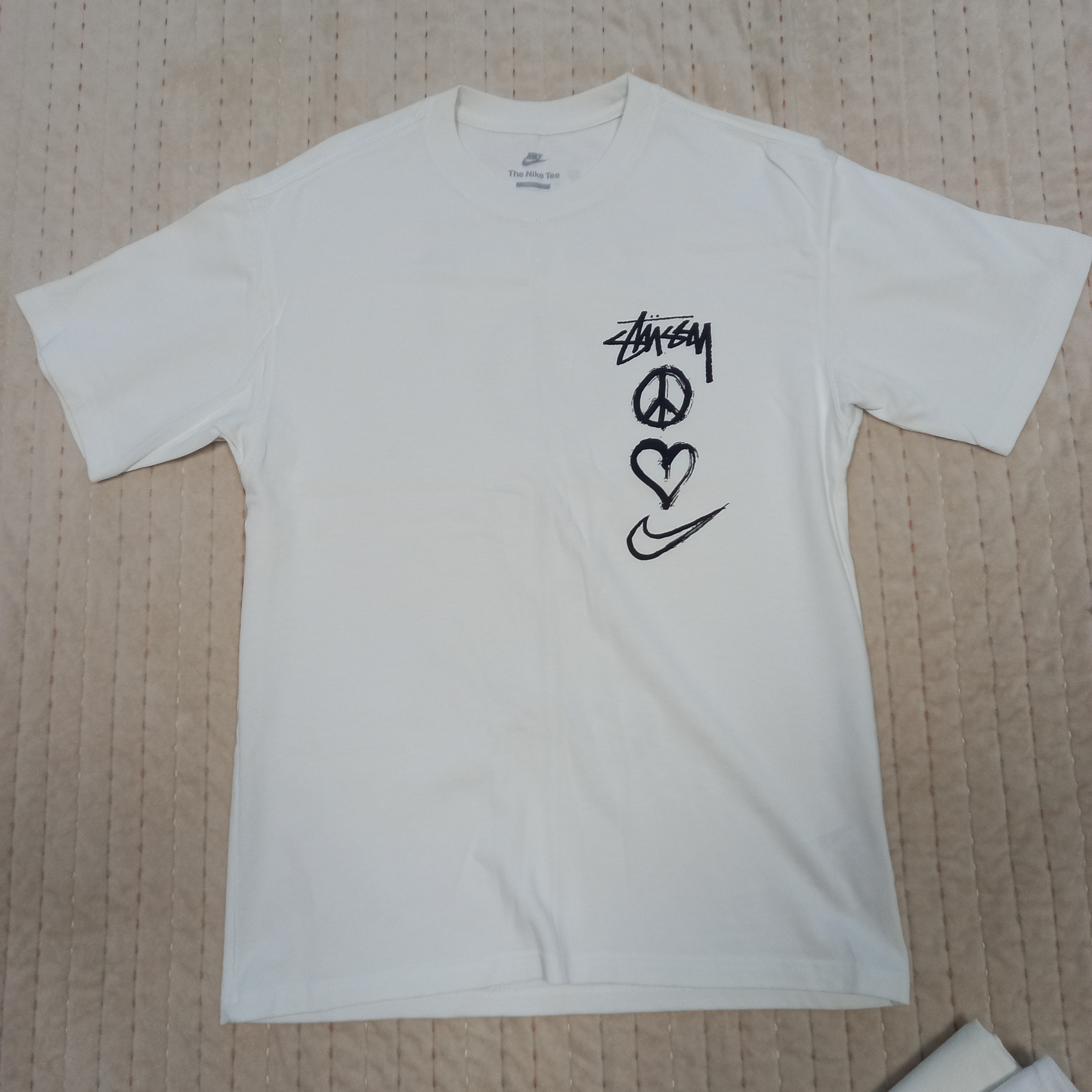 Nike x Stussy NRG RA T-Shirt Summit White (DM4942-121) 착용 스타일 - 2