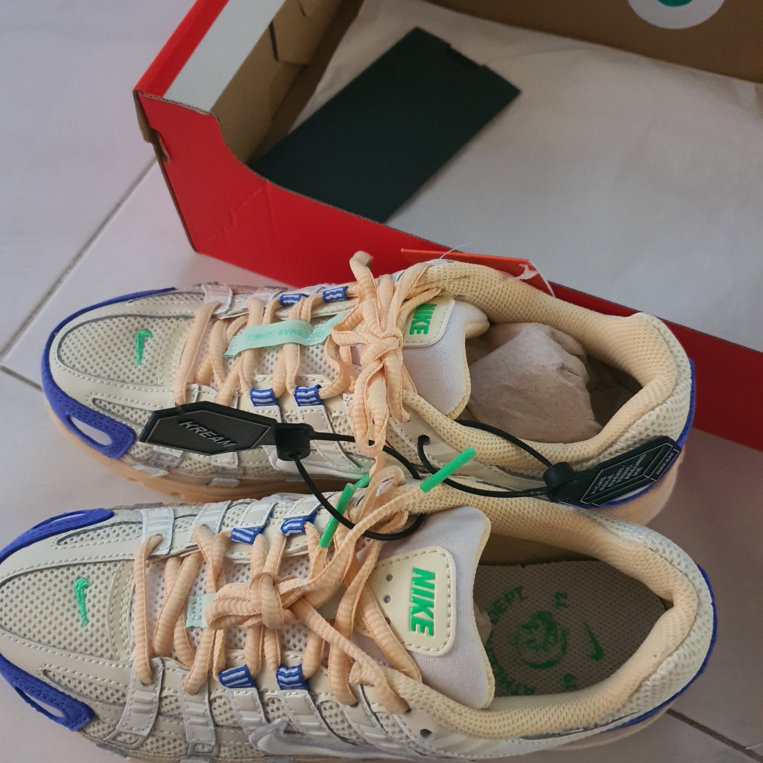 Nike P-6000 Coconut Milk Medium Blue 착용 스타일
