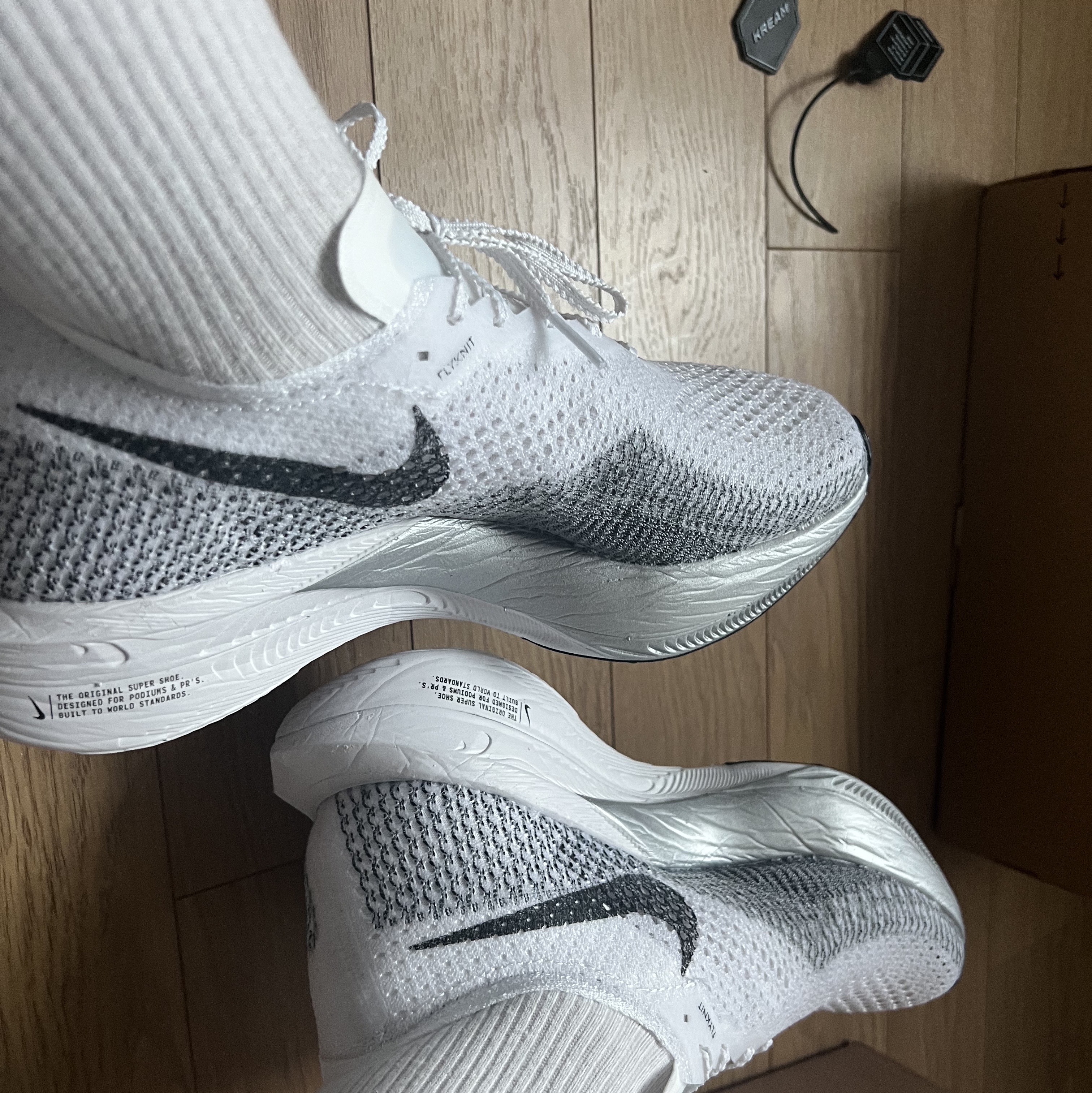 Nike ZoomX Vaporfly Next% 3 White Grey 착용 스타일