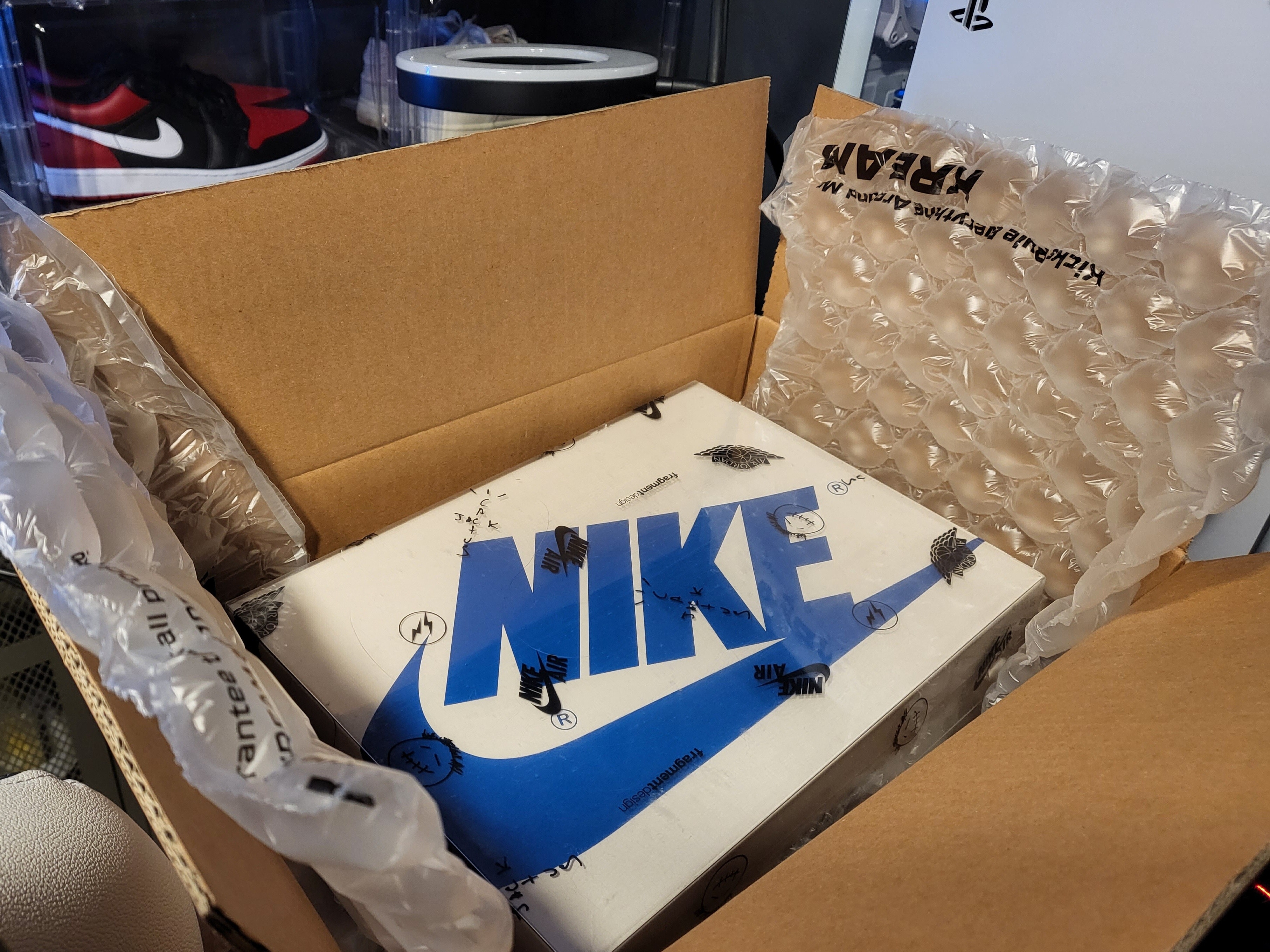Jordan 1 x Travis Scott x Fragment Retro Low OG SP Military Blue, Playstation 5 Blu-ray Edition (SIEK 220V) 착용 스타일 - 2