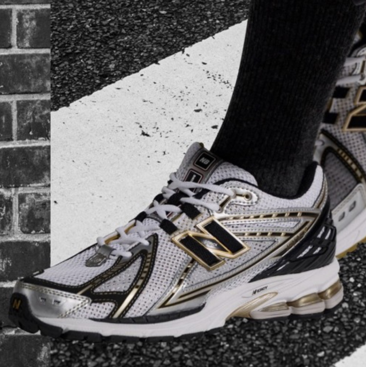 New Balance 1906R White Gold 착용 스타일
