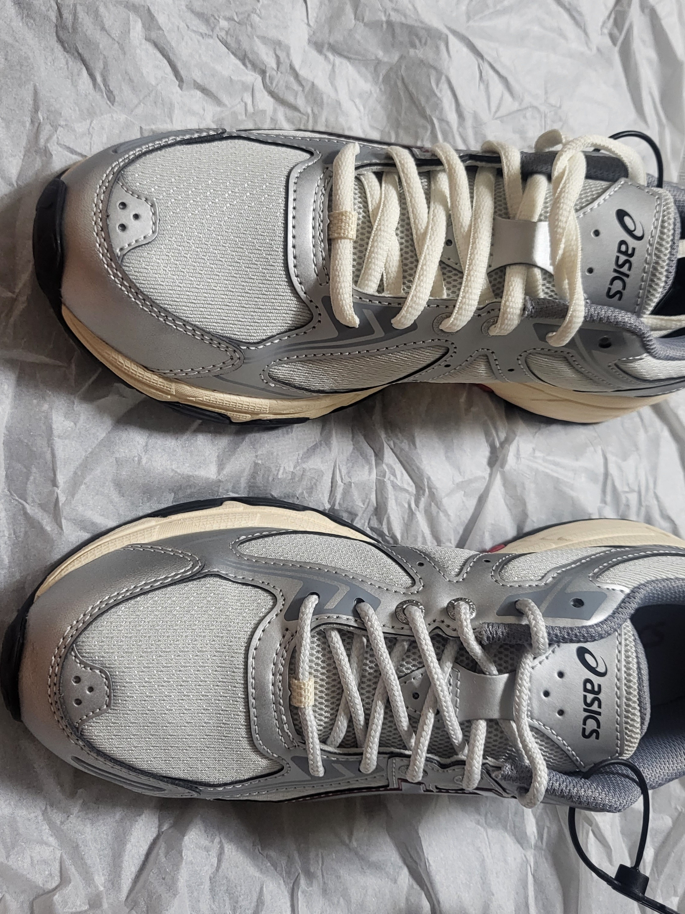 (W) Asics Gel-Venture 6 Glacier Grey Sheet Rock 착용 스타일 - 2