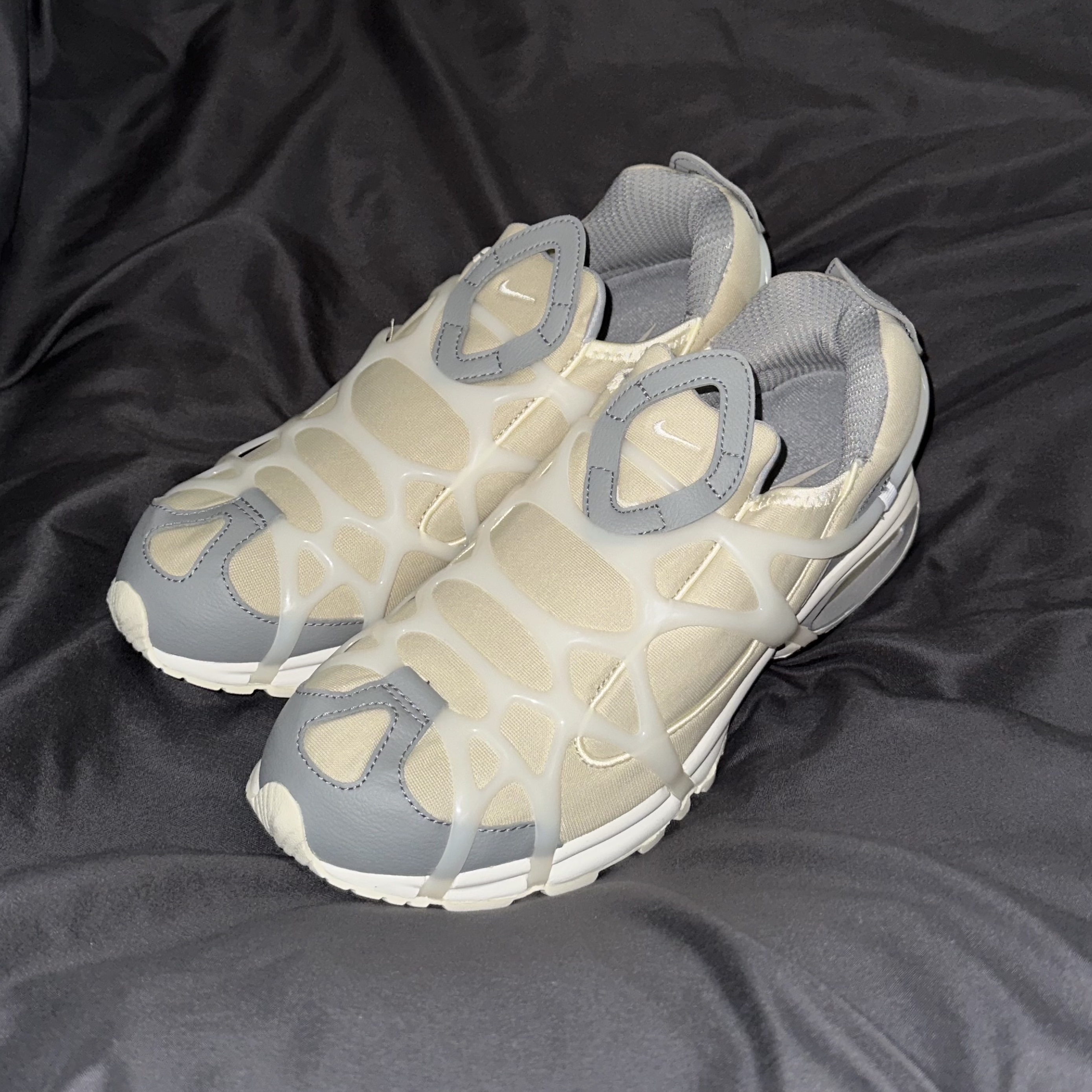 Nike Air Kukini Rattan and Particle Grey 착용 스타일