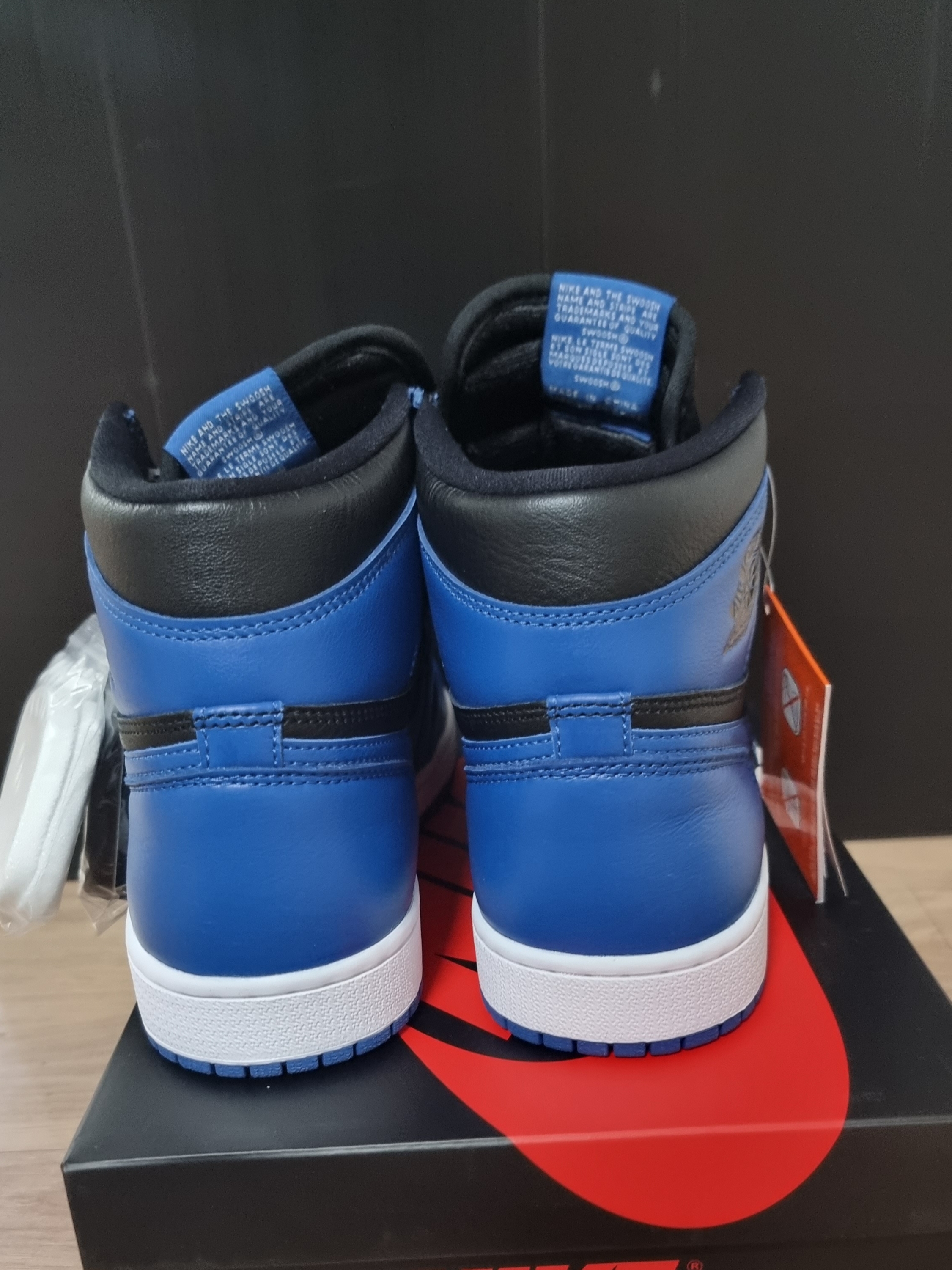 Jordan 1 Retro High OG Dark Marina Blue 착용 스타일 - 4