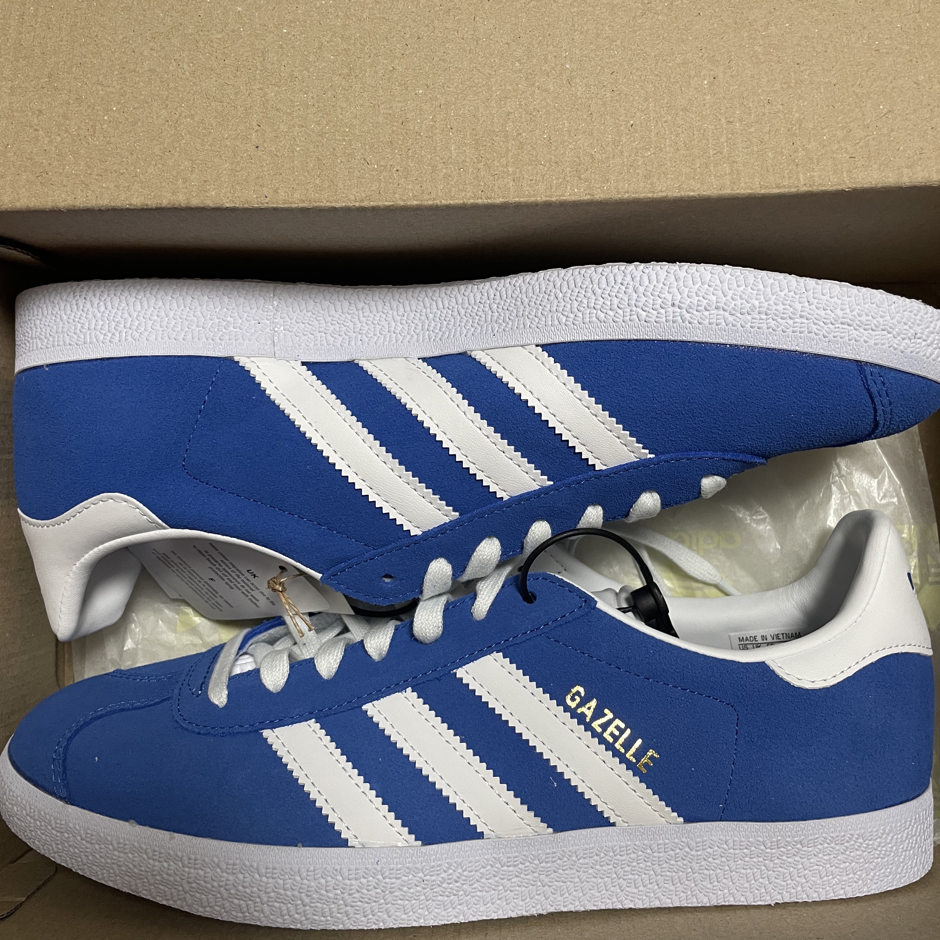 Adidas Gazelle Blue 착용 스타일 - 1