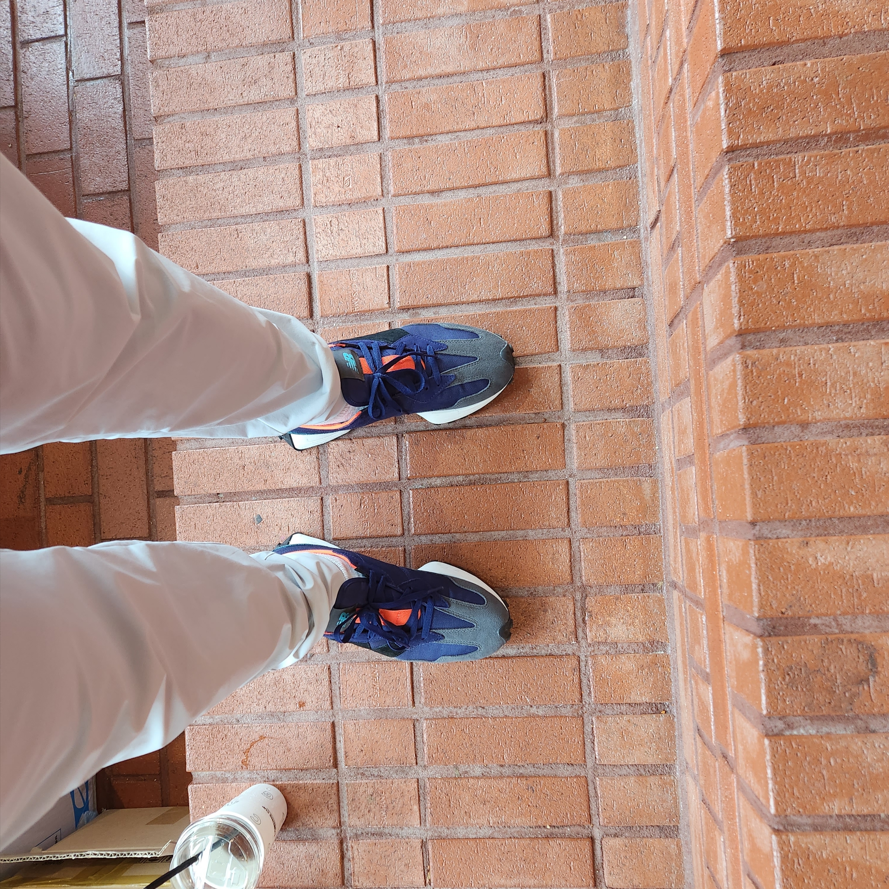 New Balance 327 Lagoon Storm Blue 착용 스타일