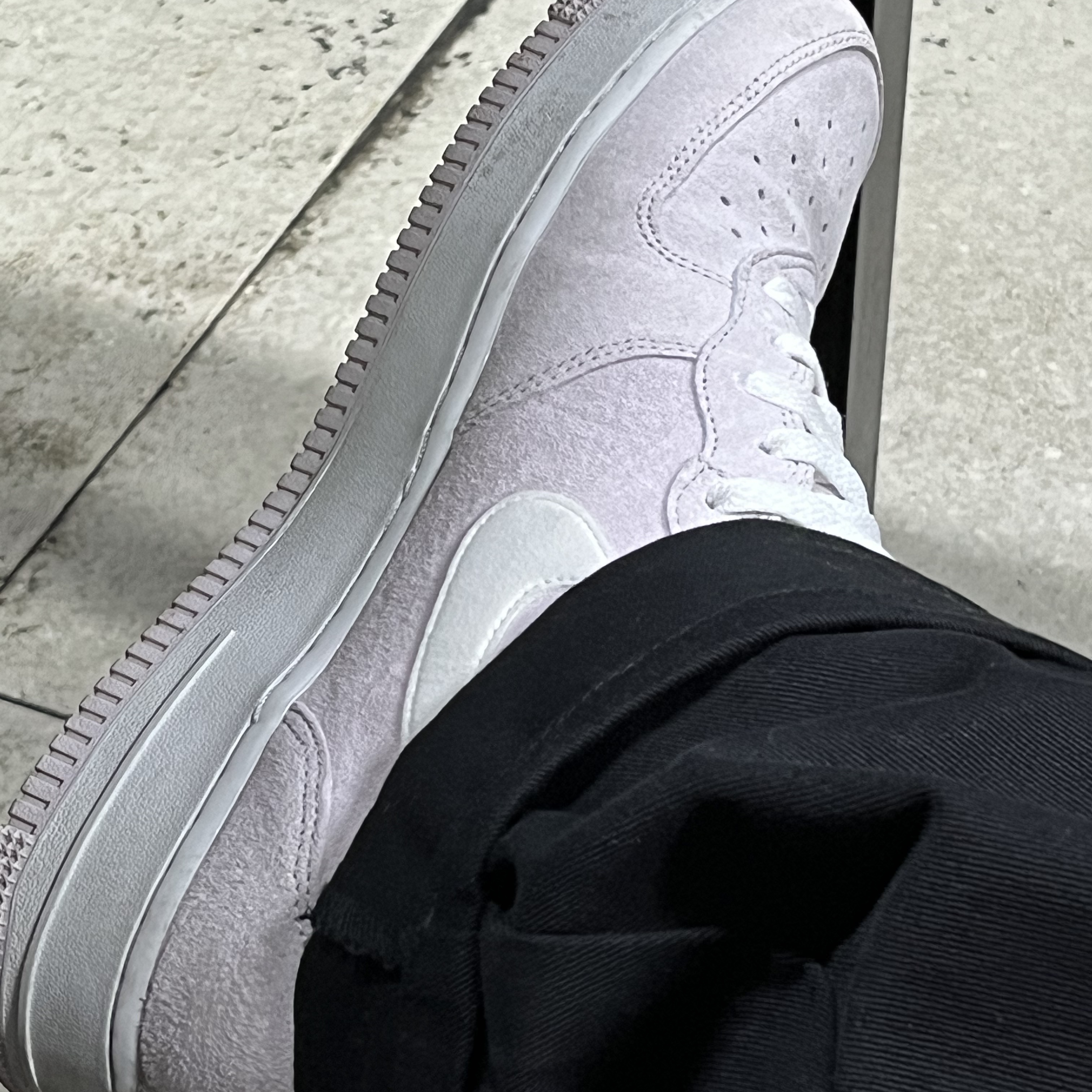 Nike Air Force 1 Mid '07 QS Venice 착용 스타일
