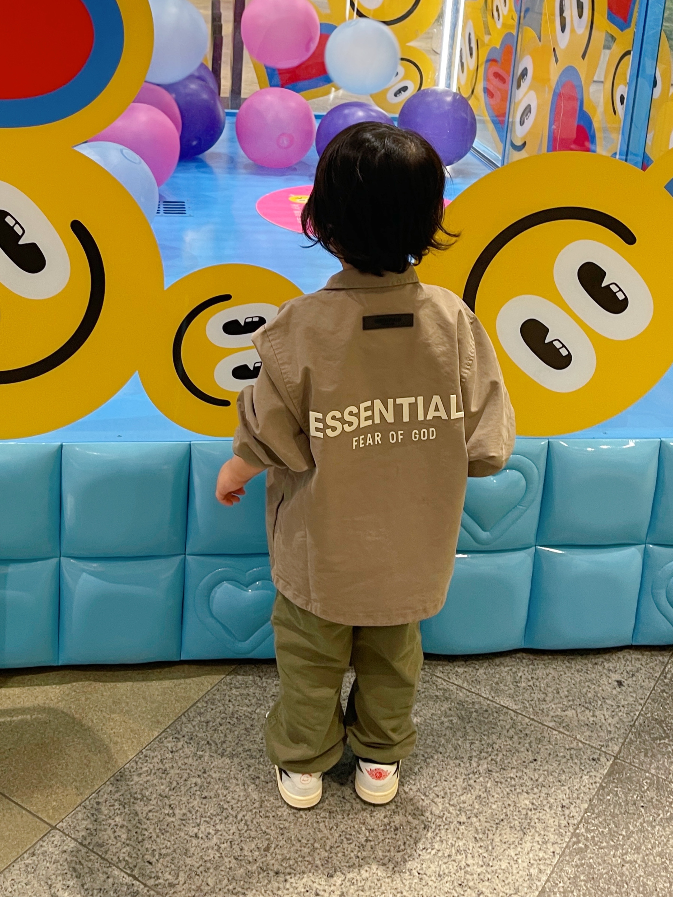 (TD) Jordan 1 x Travis Scott Retro Low OG SP Medium Olive, (Kids) Essentials Coaches Jacket Oak - 22SS 착용 스타일 - 2