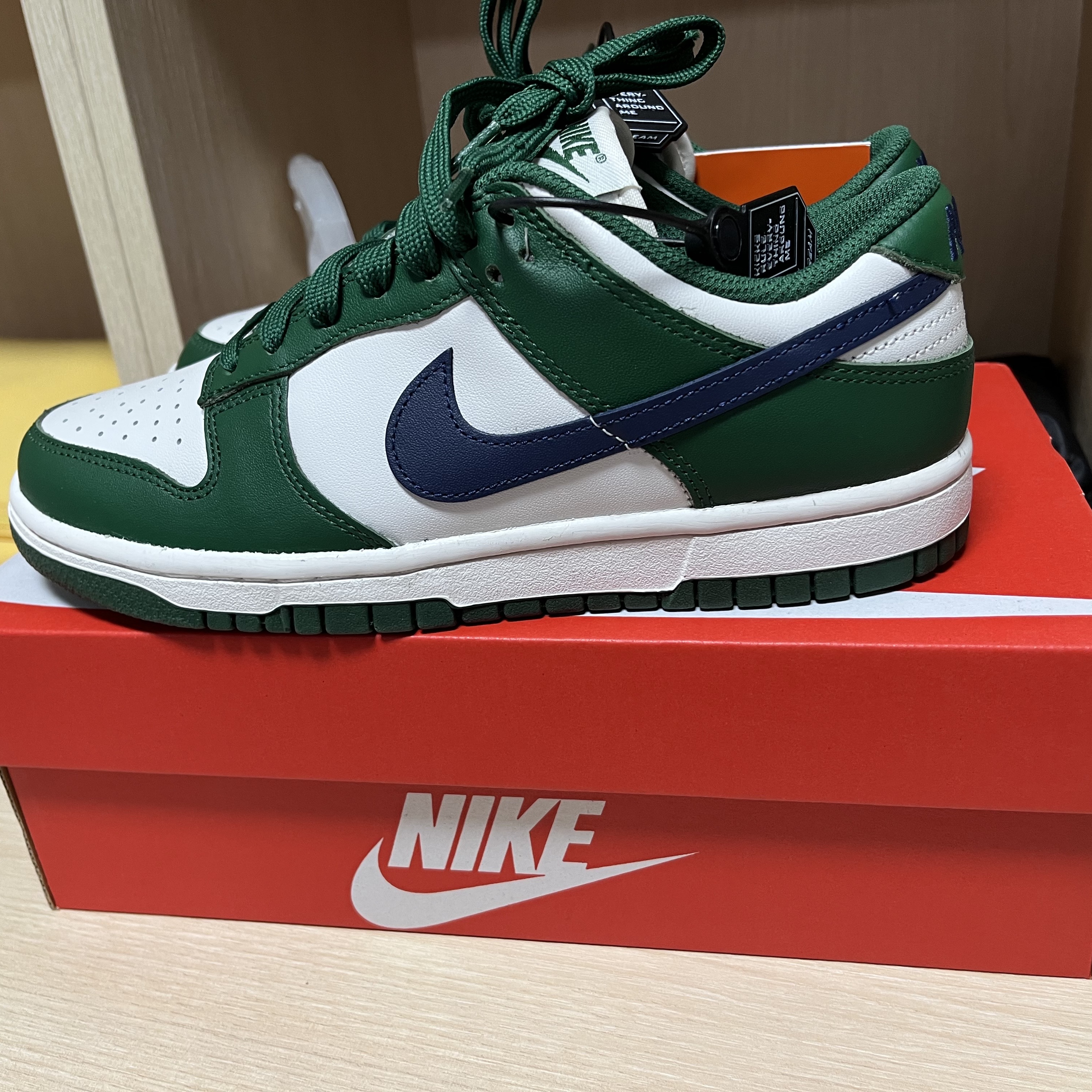 (W) Nike Dunk Low Gorge Green 착용 스타일