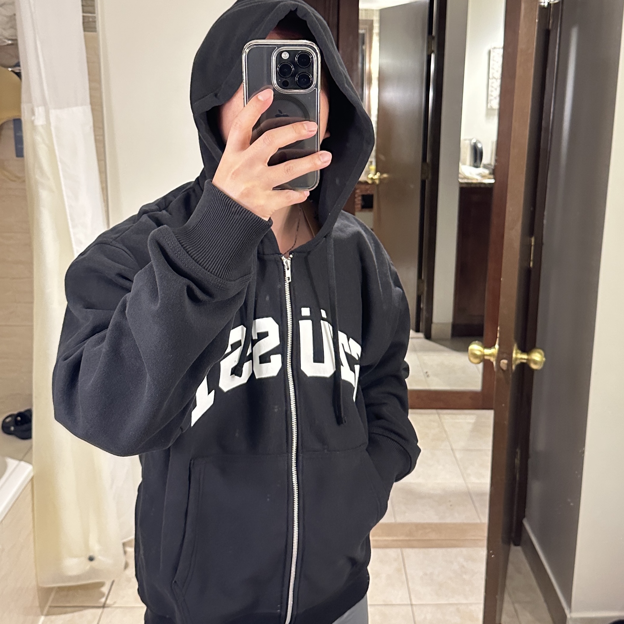Stussy Block Sport Zip Hoodie Black 착용 스타일 - 1