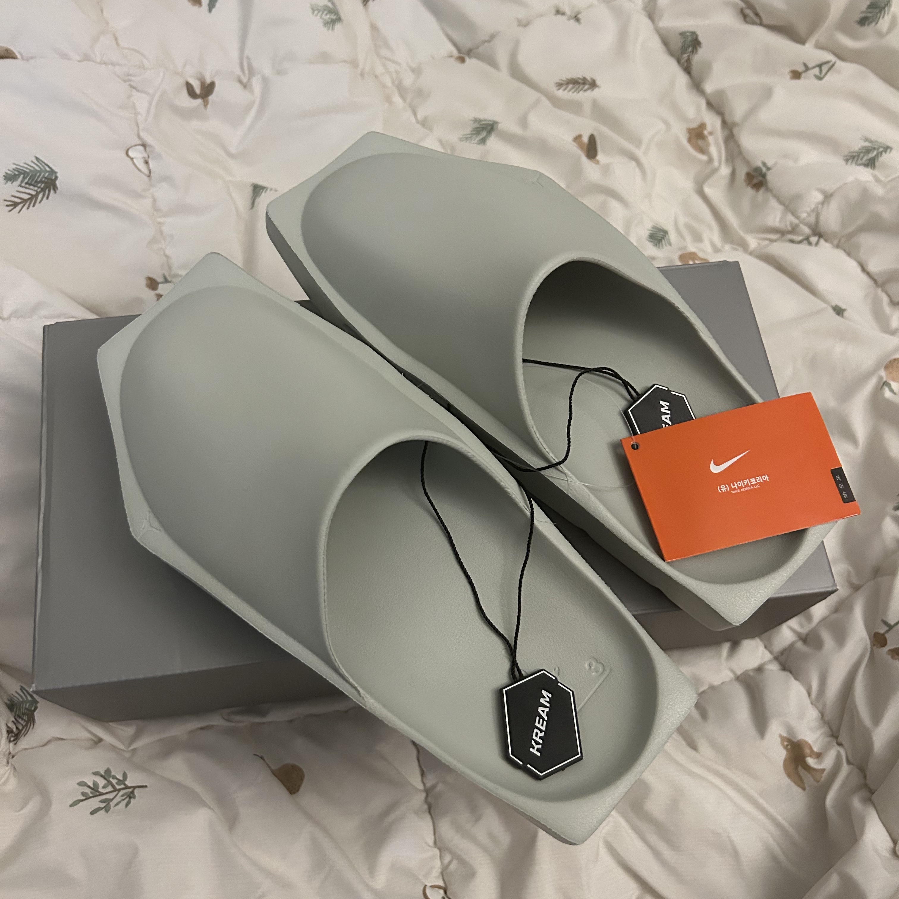 (W) Jordan Hex Mule SP Light Silver 착용 스타일