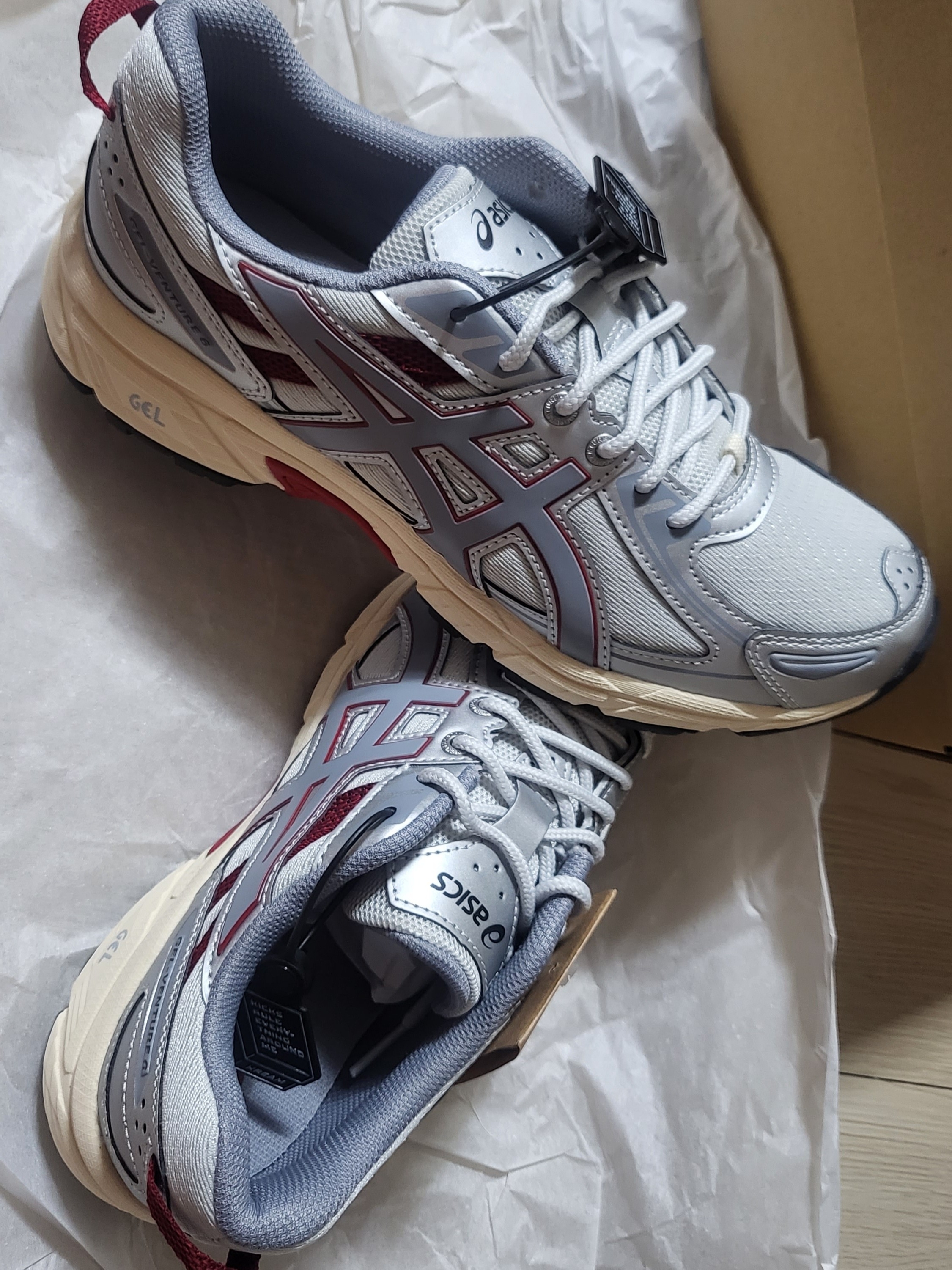 (W) Asics Gel-Venture 6 Glacier Grey Sheet Rock 착용 스타일 - 3