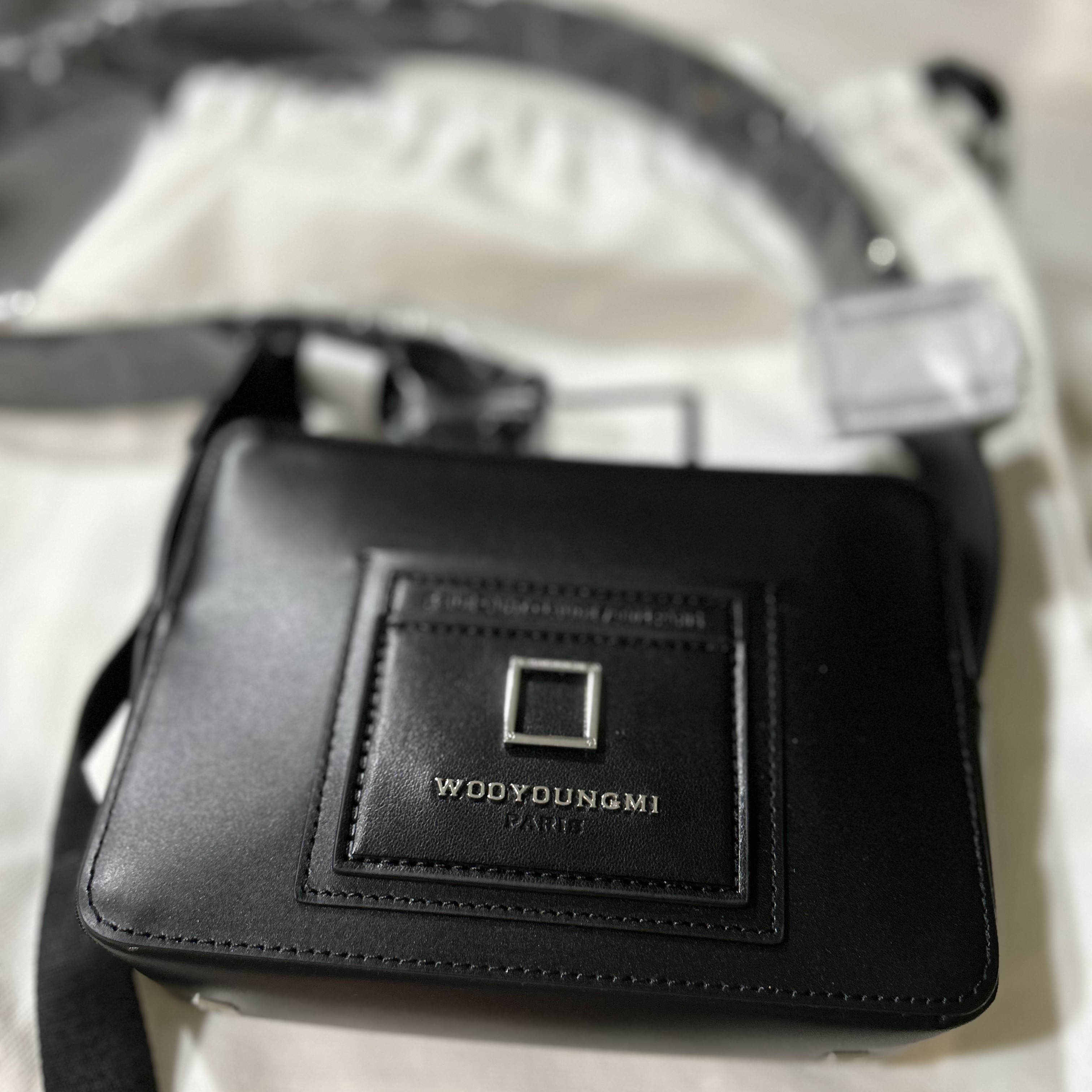 Wooyoungmi Square Mini Bag Black 착용 스타일