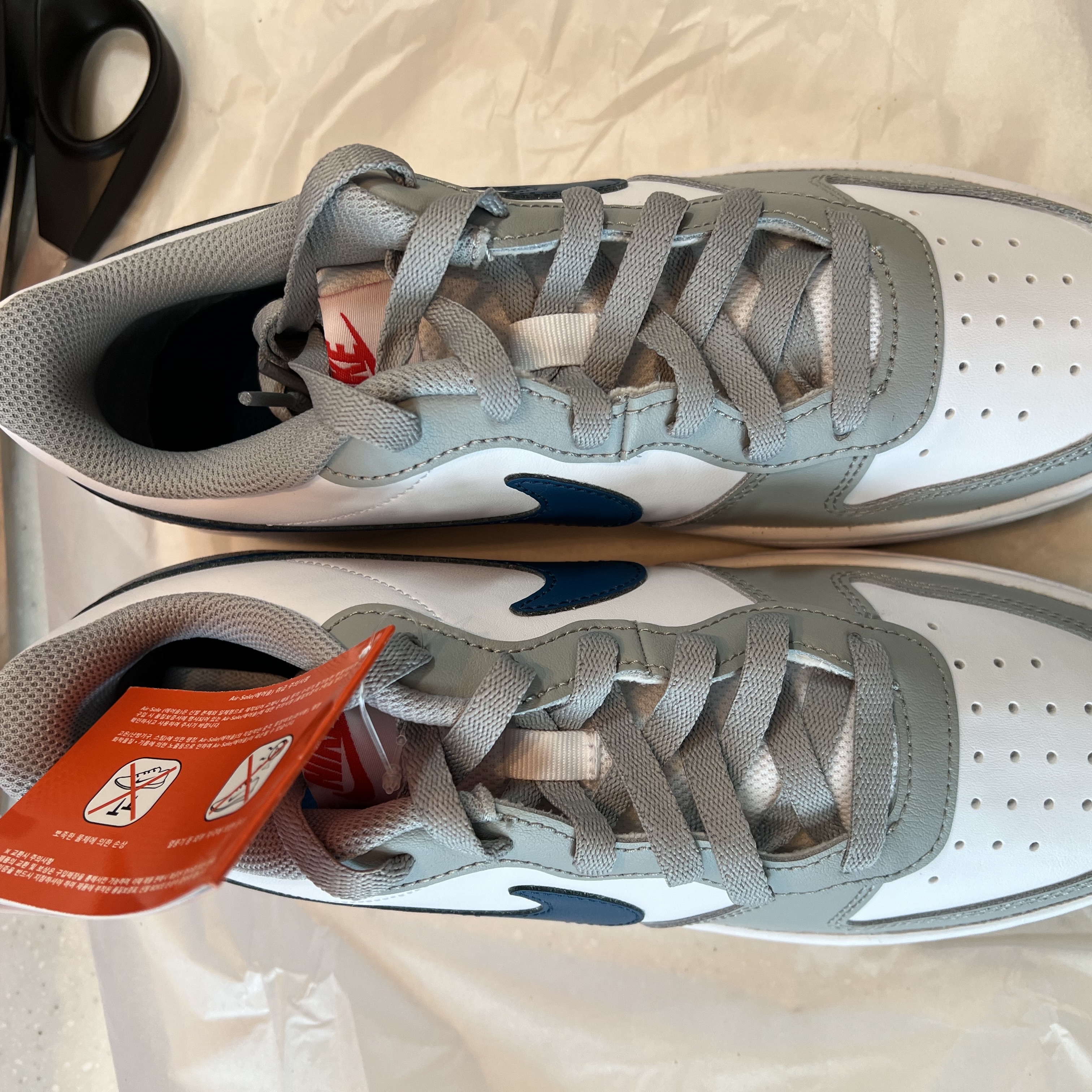 (GS) Nike Court Borough Low 2 Light Smoke Grey 착용 스타일