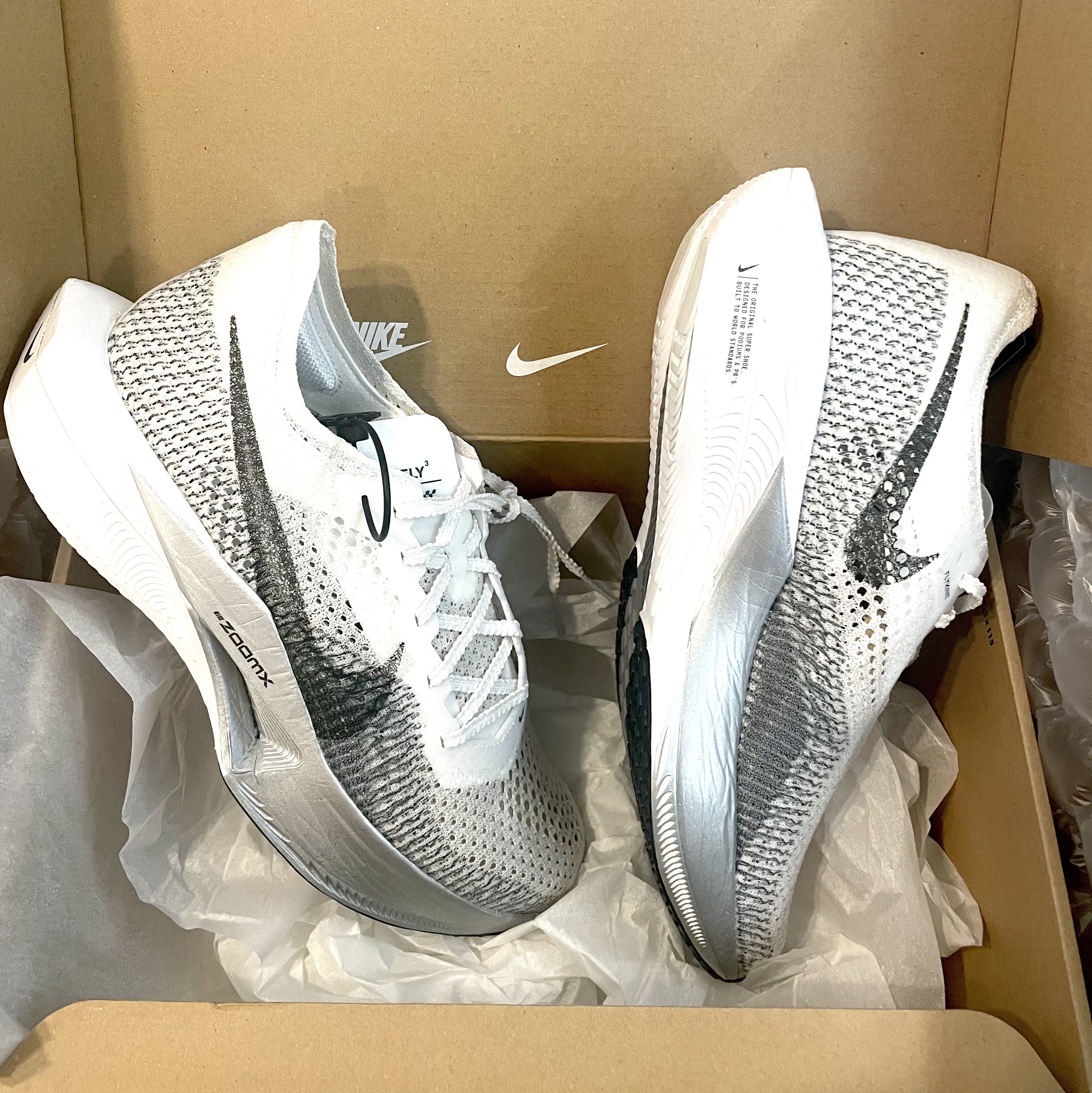 Nike ZoomX Vaporfly Next% 3 White Grey 착용 스타일