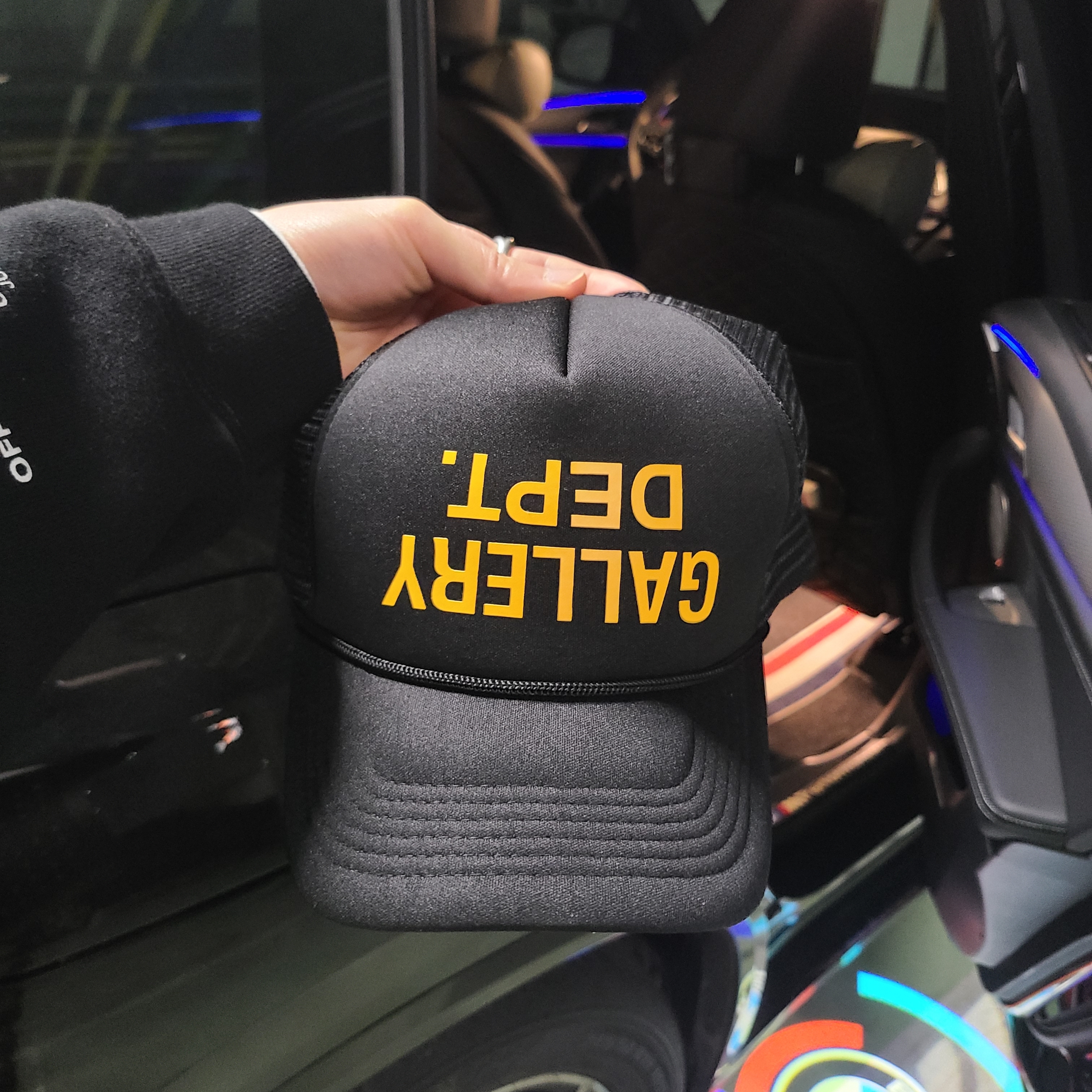 Gallery Dept. GD Trucker Cap Black 착용 스타일 - 1