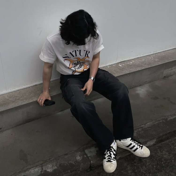 Adidas x Andre Saraiva Superstar Cream White Core Black 착용 스타일