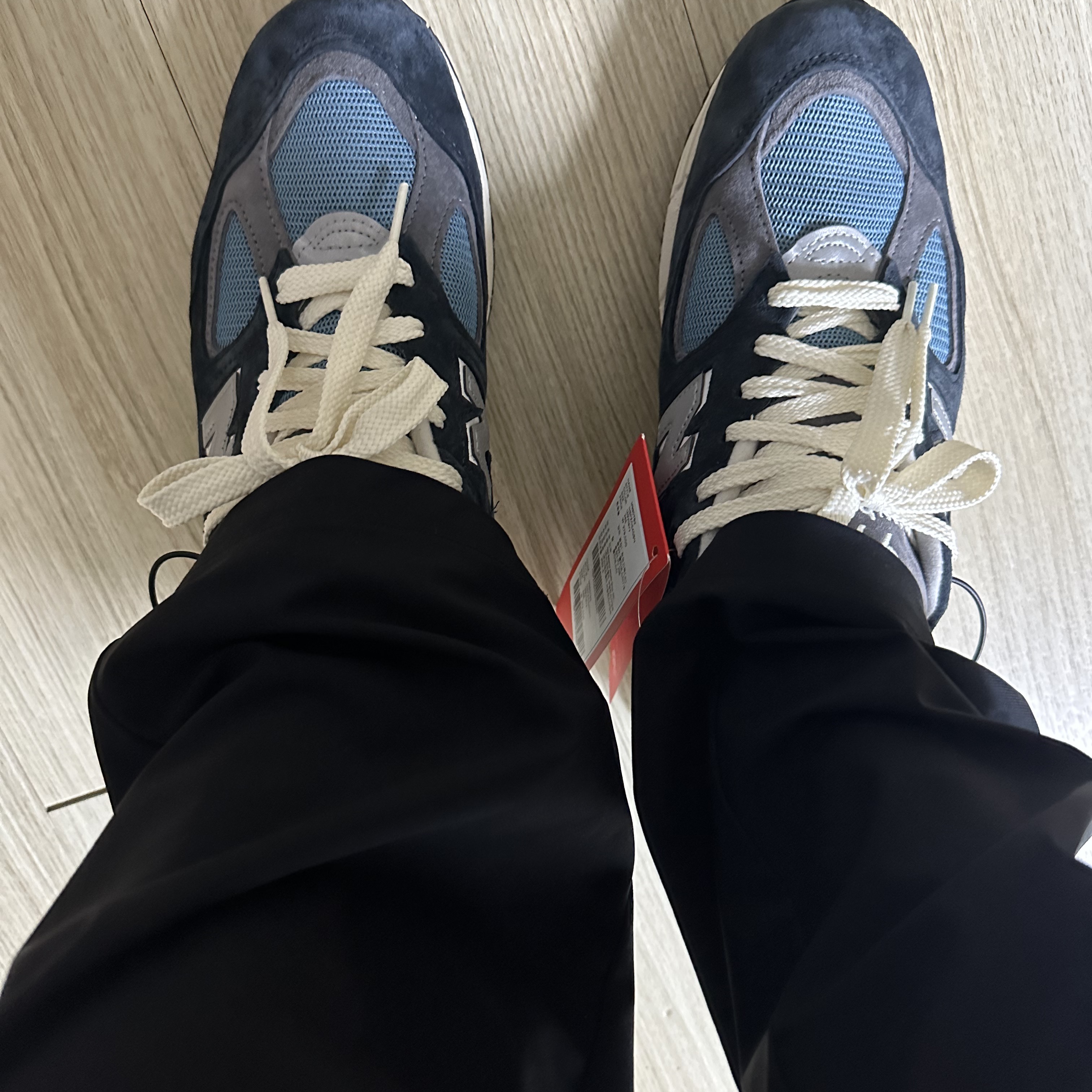 New Balance 990v2 Made in USA Navy Castlerock 착용 스타일