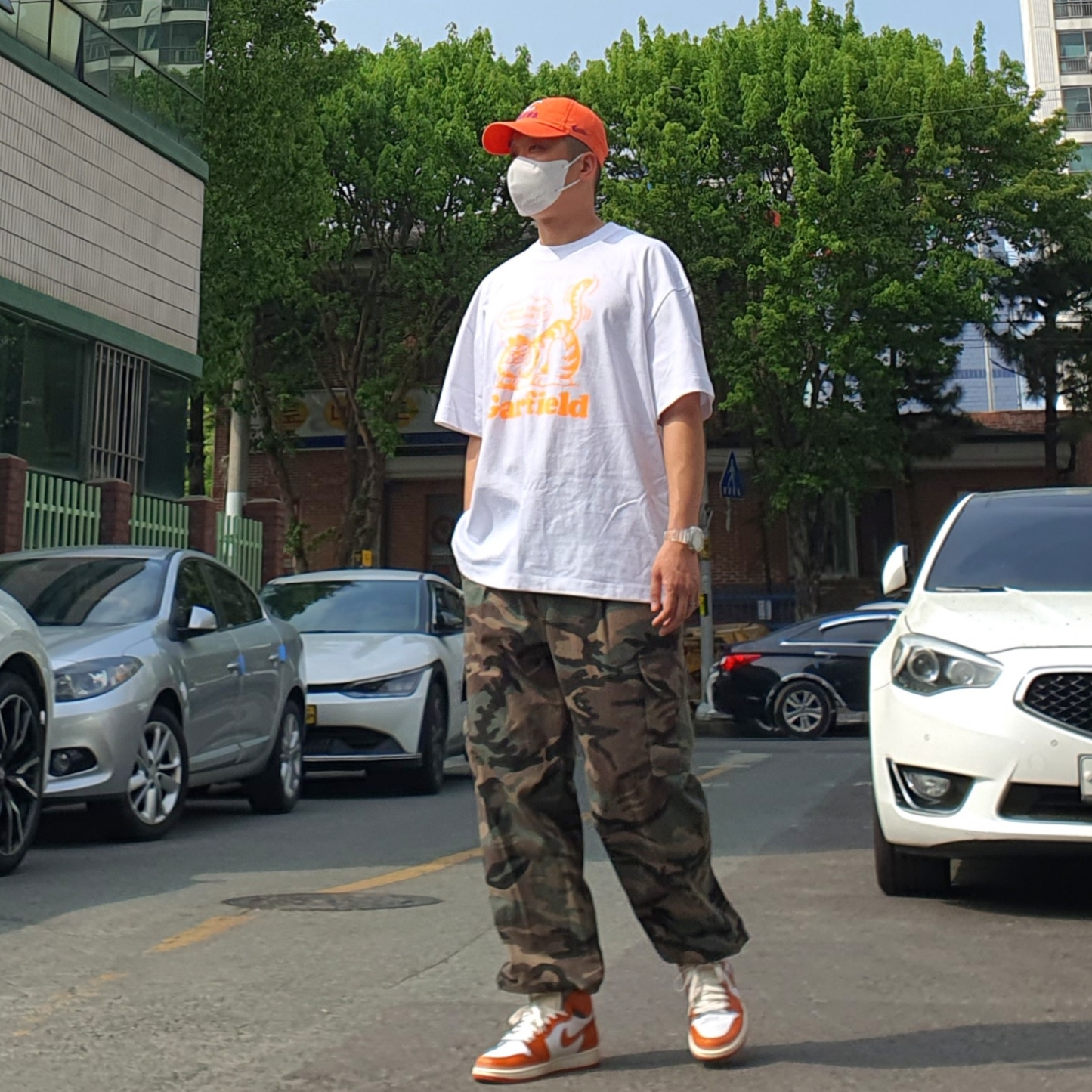 (W) Jordan 1 Retro High OG Starfish, Casio G-Shock GA-2100SKE-7A 착용 스타일 - 1