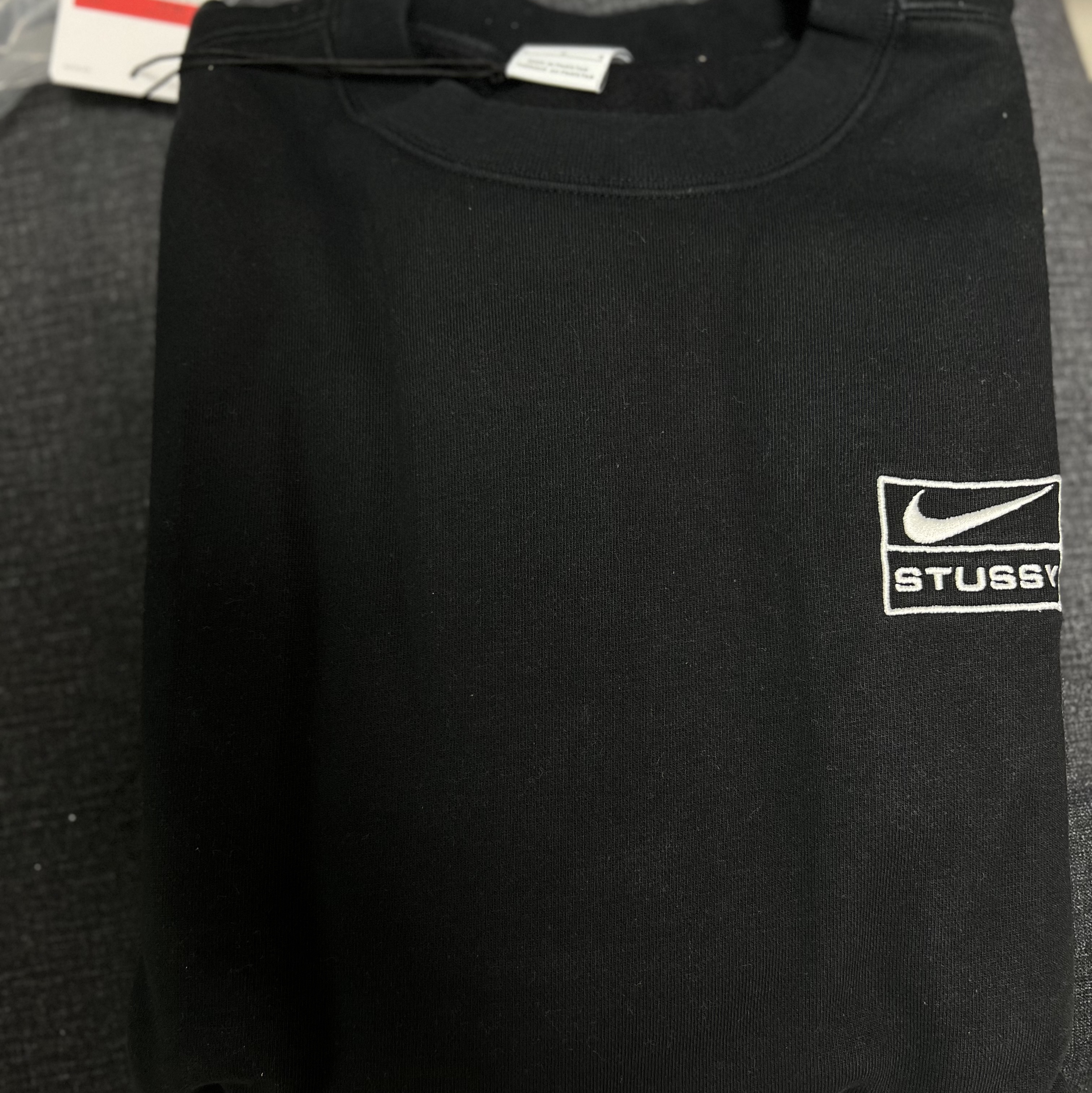 Nike x Stussy NRG Washed Fleece Crewneck Black (DO5310-010) 착용 스타일