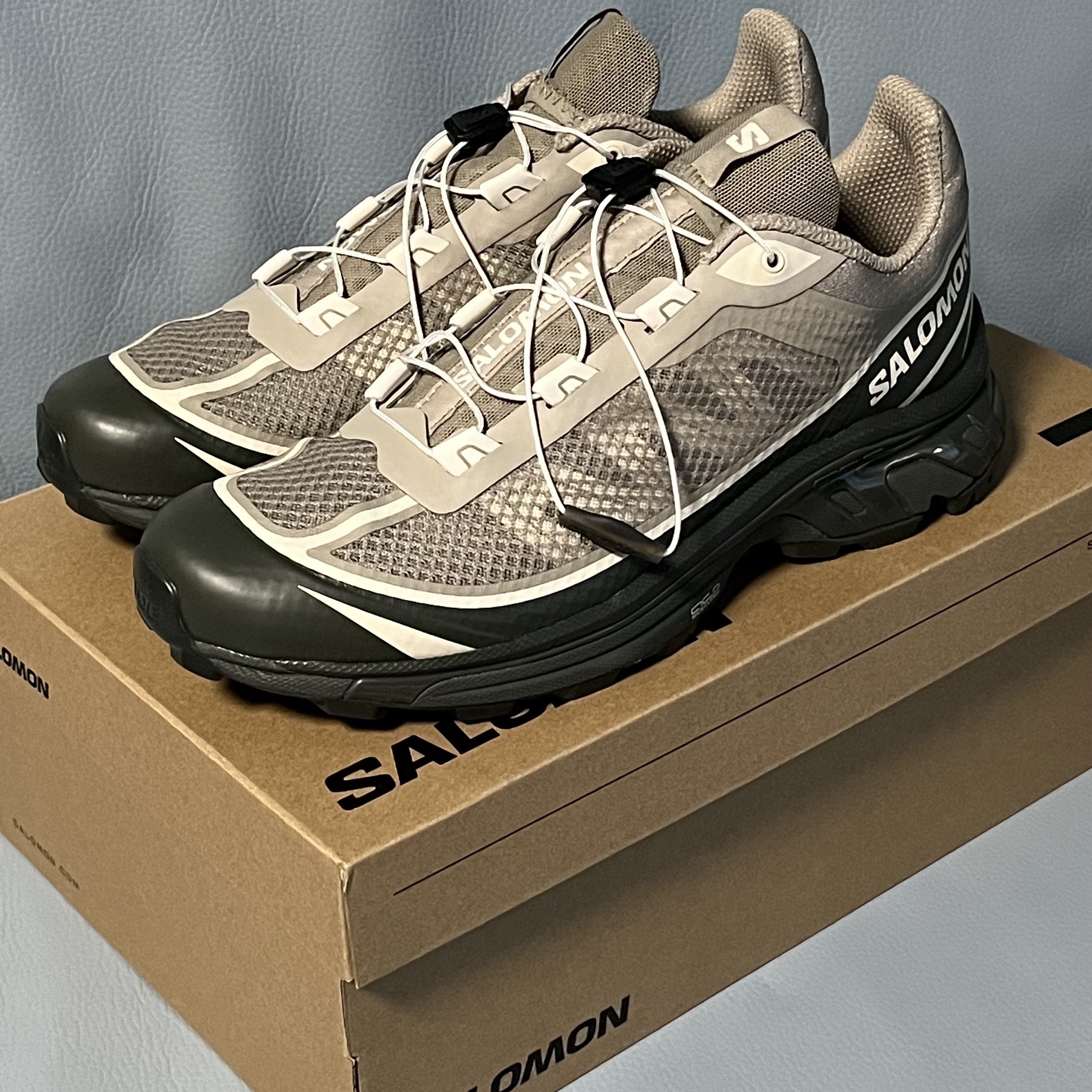 Salomon XT-6 FT Vintage Khaki 착용 스타일